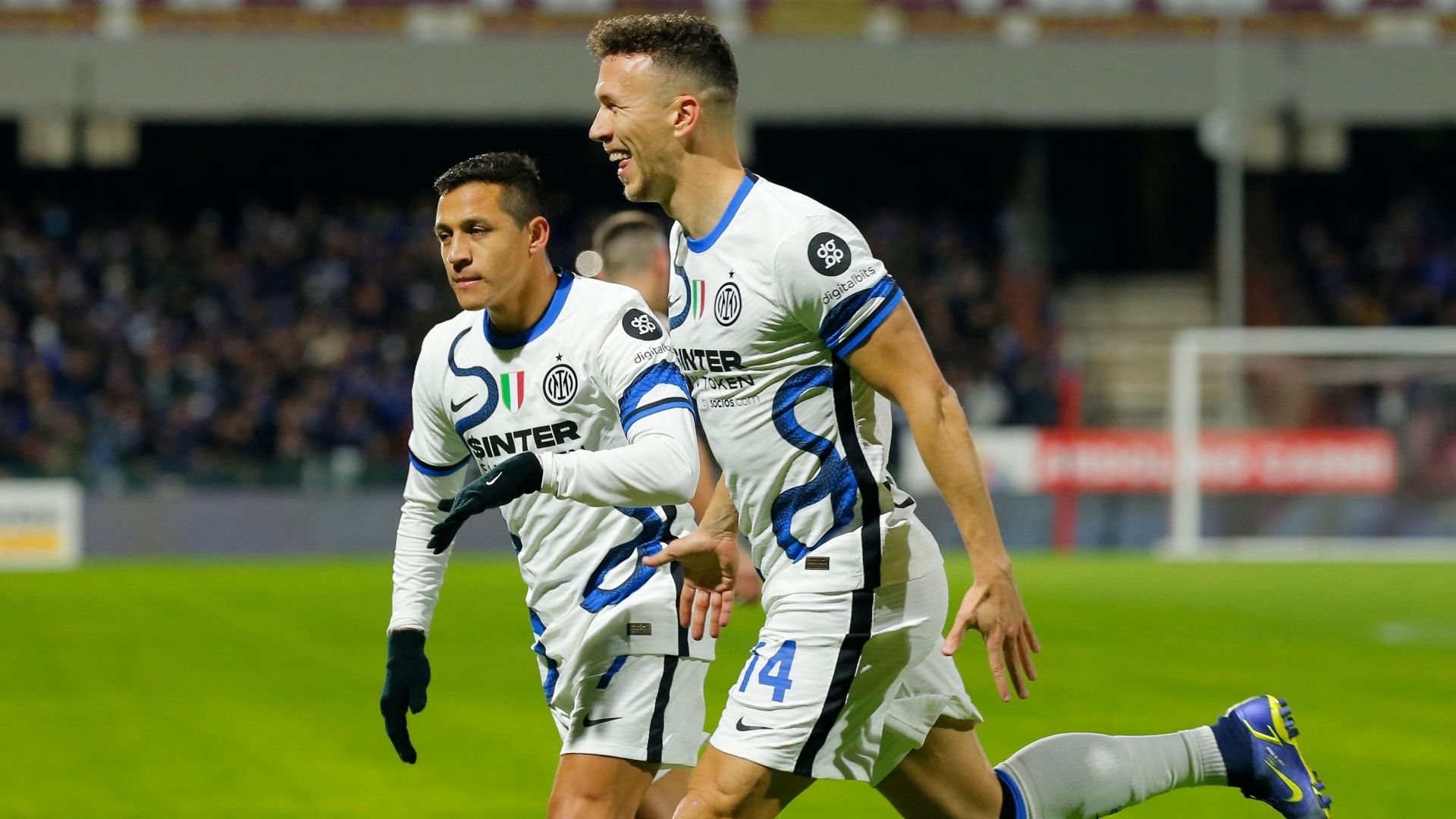 171221 Salernitana Inter Ivan Perisic Alexis Sánchez