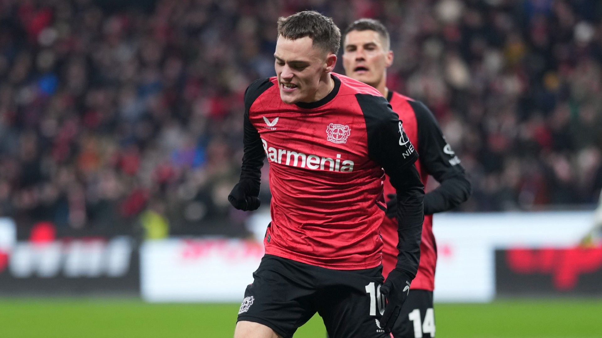 Florian Wirtz of Bayer 04 Leverkusen celebrates