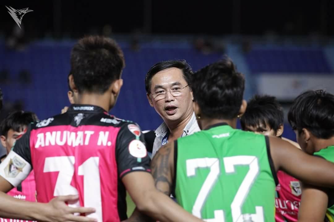 อนุชา นาคาศัย