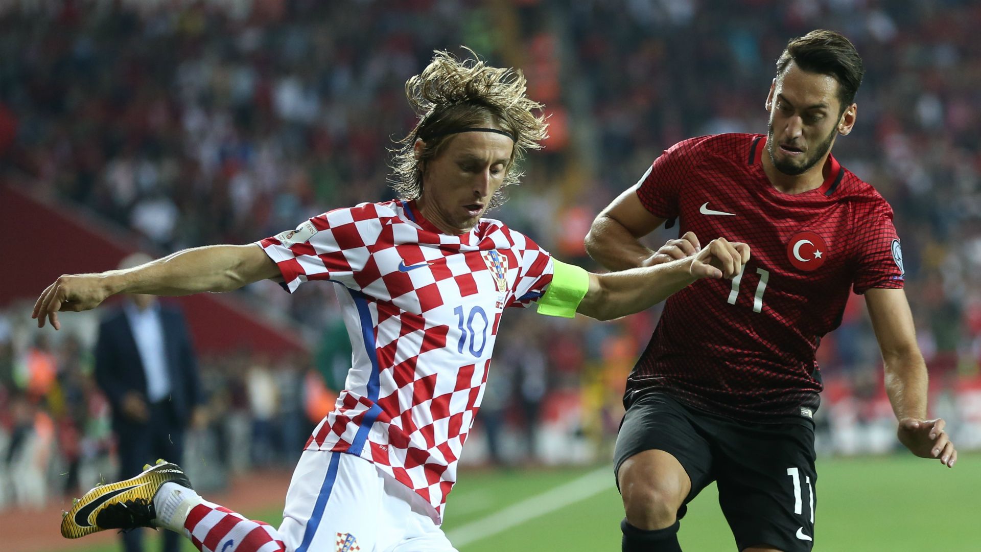 Luka Modric Hakan Calhanoglu Turkey Croatia WCQ 09052017