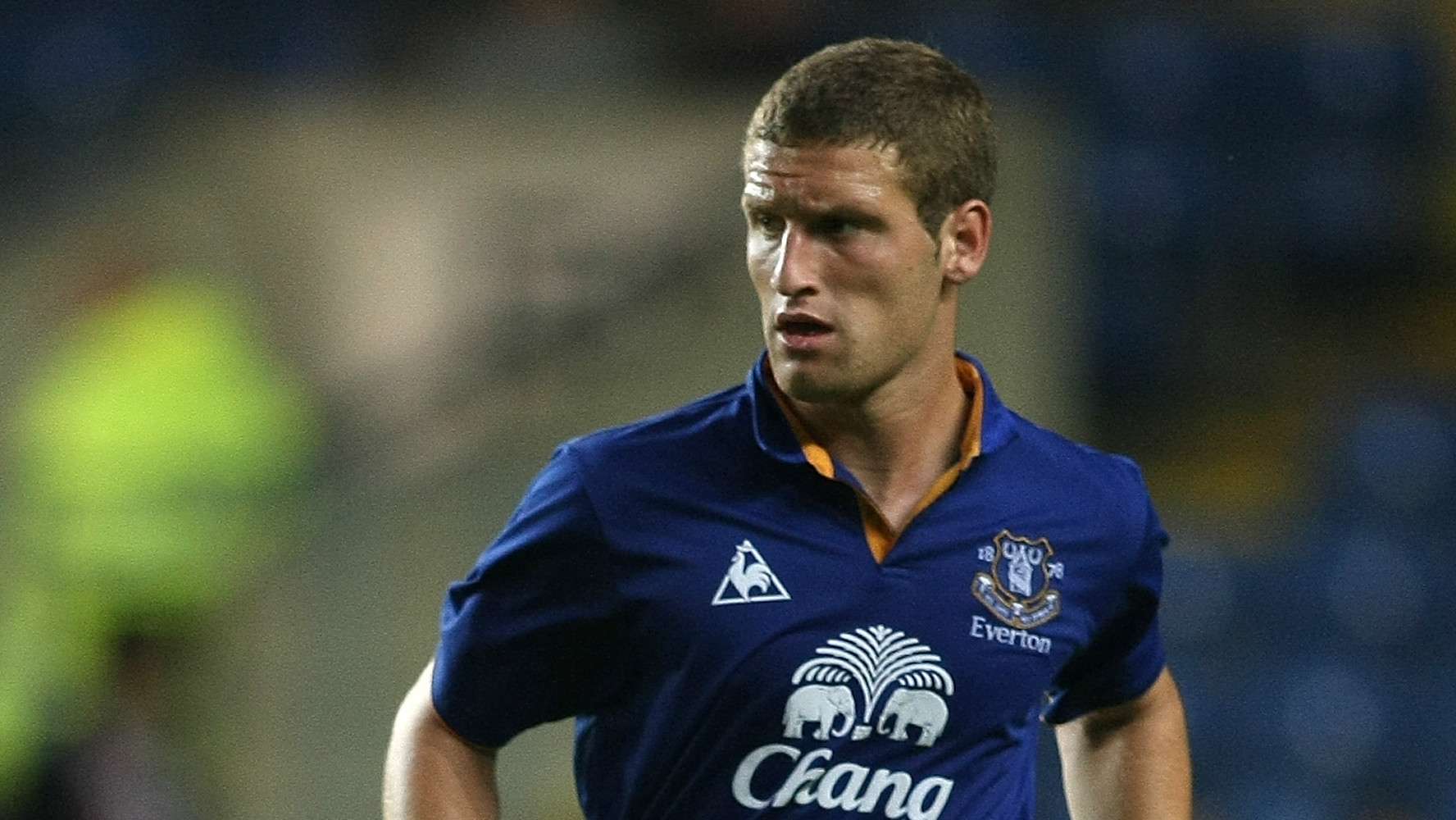 HD Shkodran Mustafi Everton