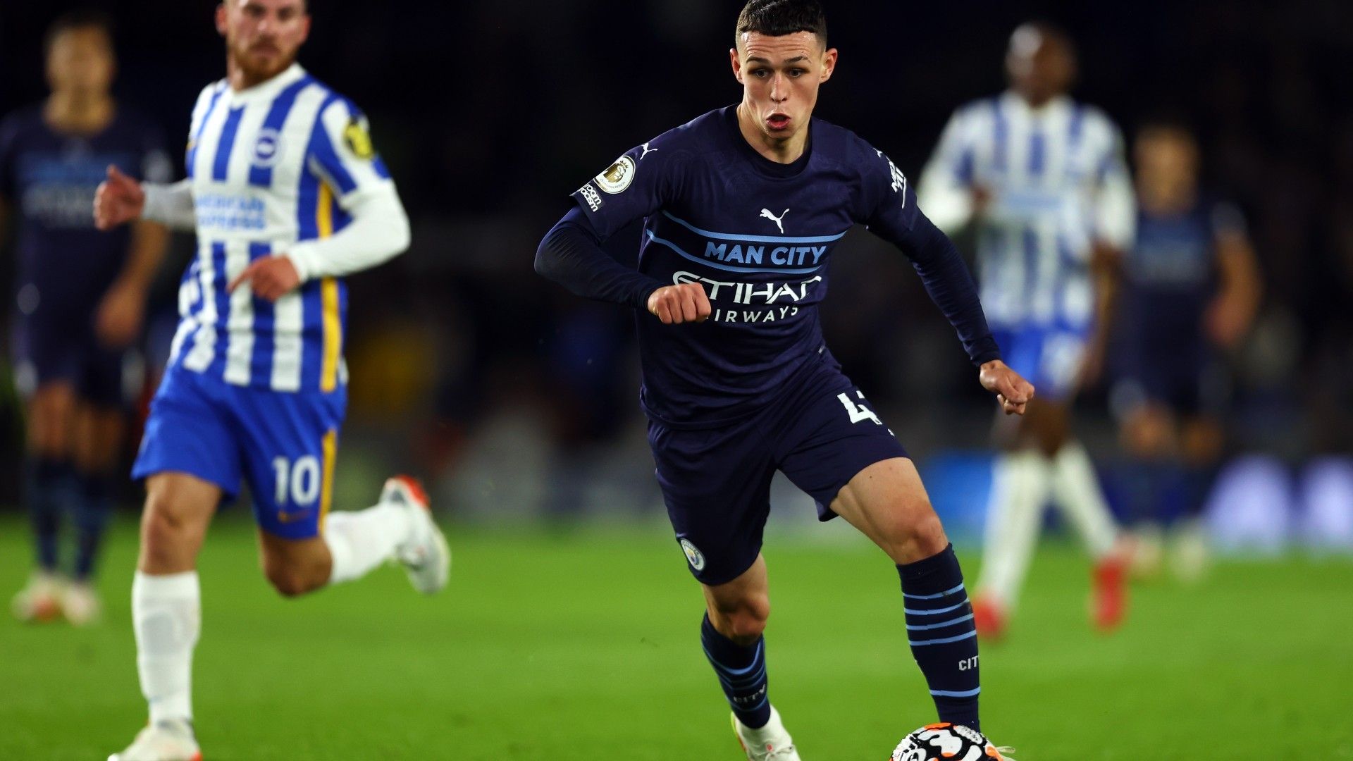 Manchester-City-gundogan-Foden-202110240800