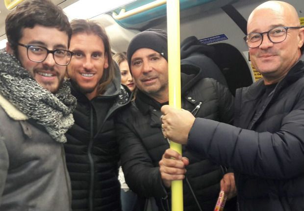 Sampaoli y cuerpo técnico de Argentina en Londres 13012018