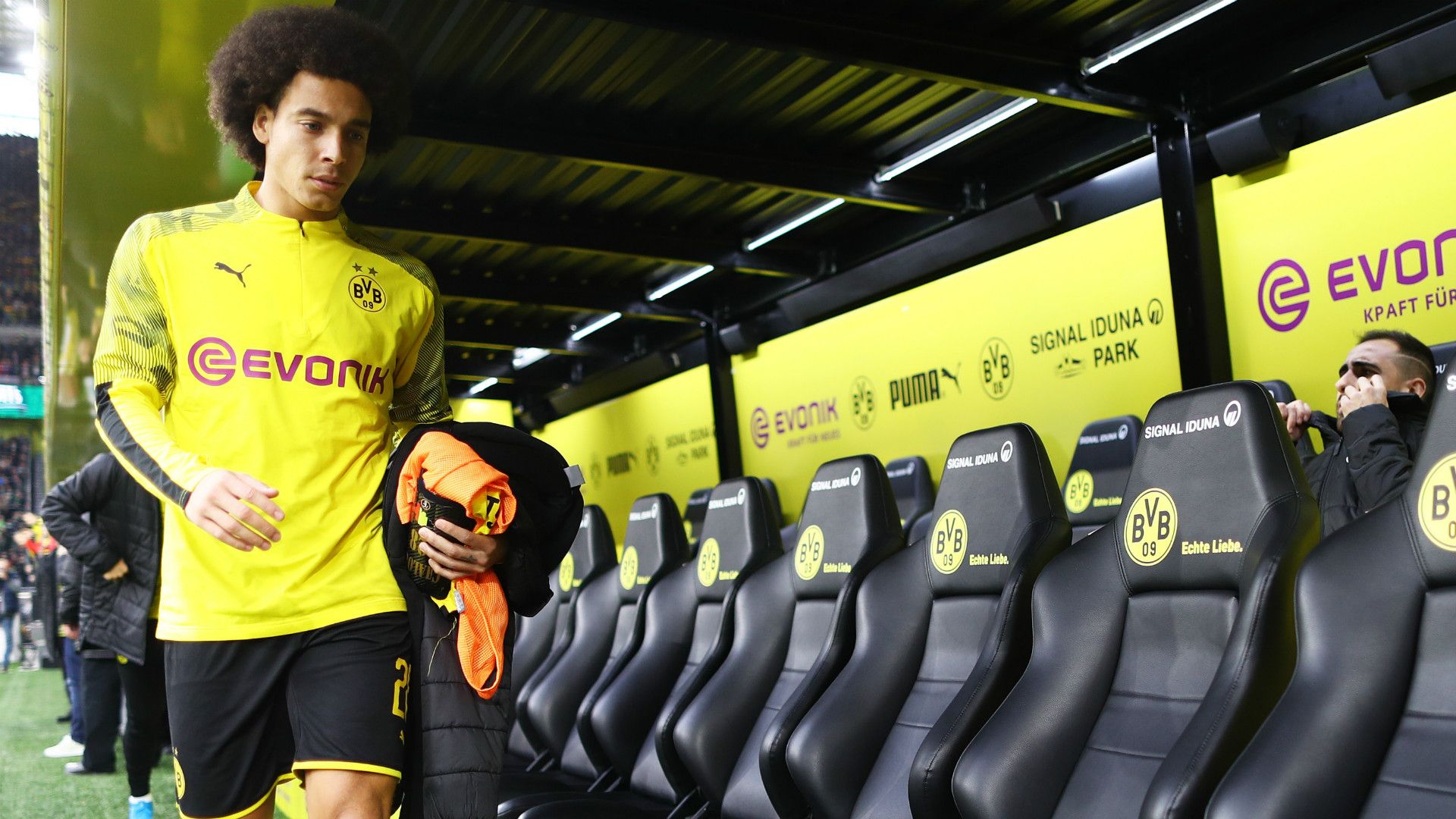 AXEL WITSEL BORUSSIA DORTMUND BUNDESLIGA 02112019