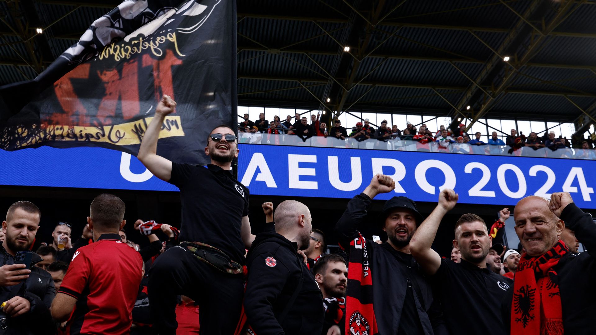 Tifosi Albania Dortmund