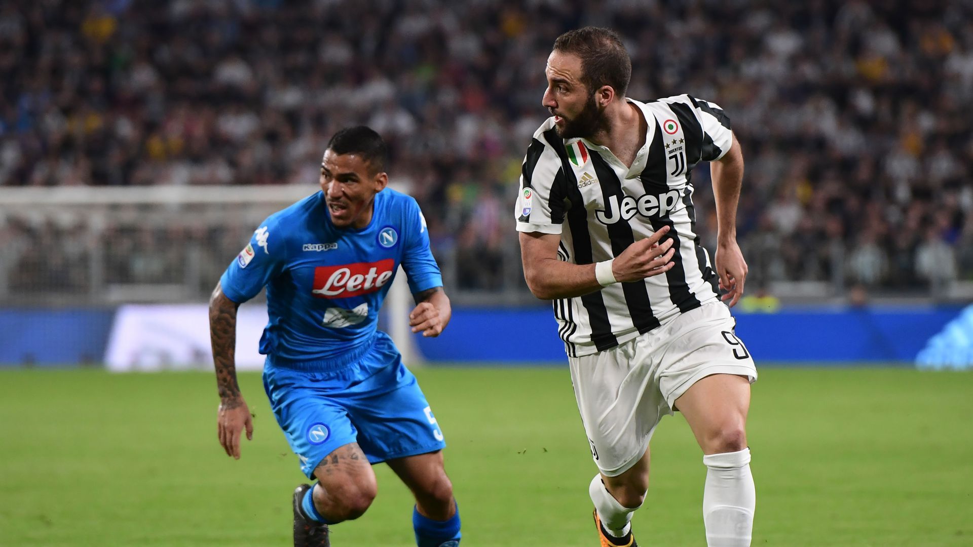 Gonzalo Higuain Allan Juventus Napoli Serie A