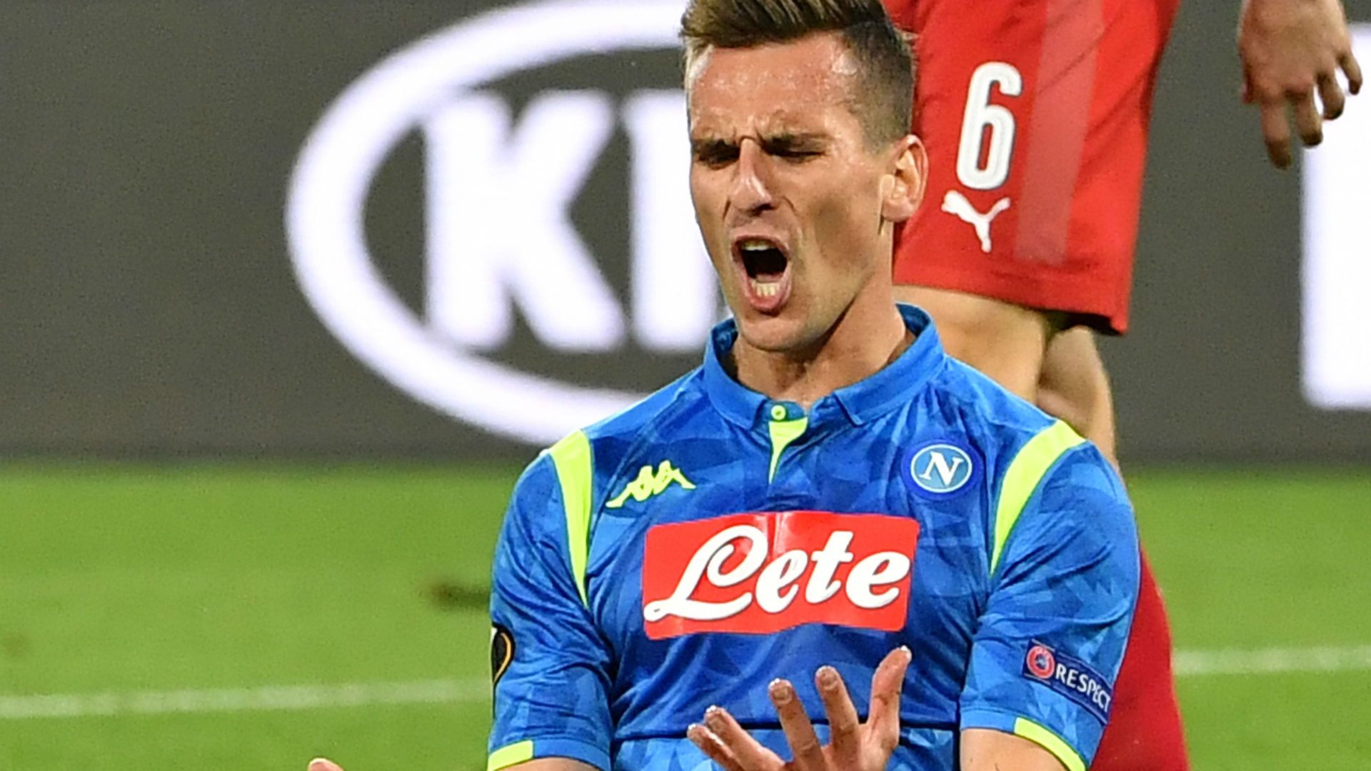Milik Napoli Arsenal Europa League