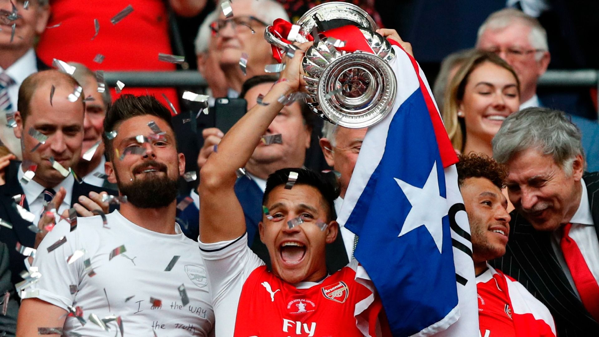 Alexis Sánchez Arsenal FA Cup champions 270517
