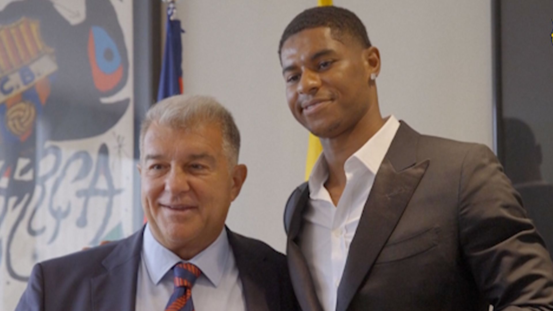 Barcelona-Präsident Joan Laporta und Marcus Rashford (v.l.)