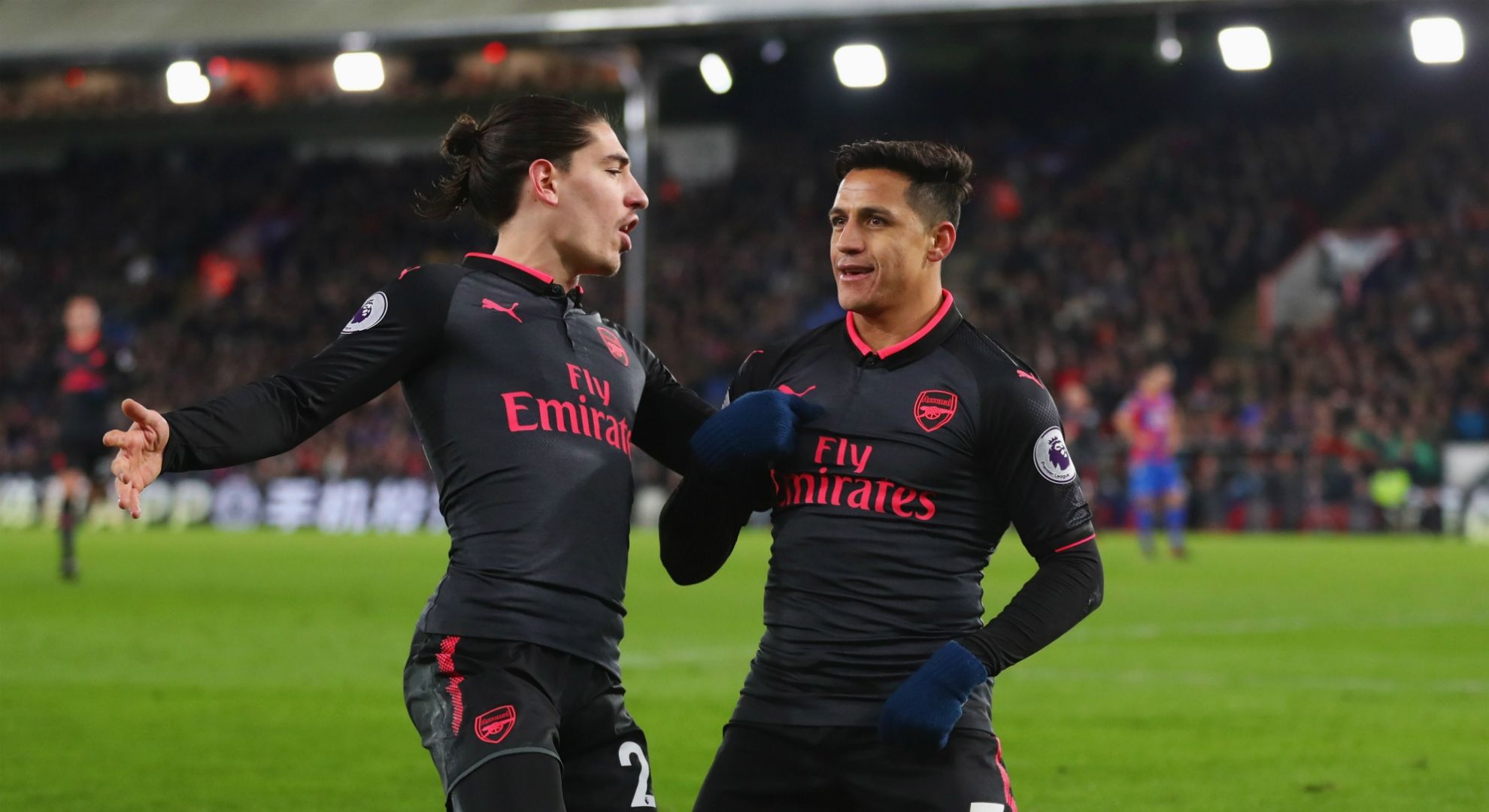 Hector Bellerin Alexis Sanchez Arsenal Crystal Palace
