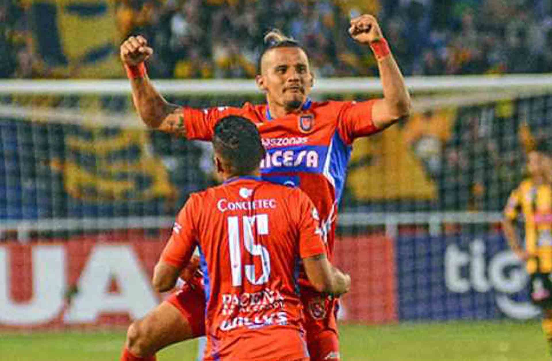 Dionatan Machado, Universitario de Sucre