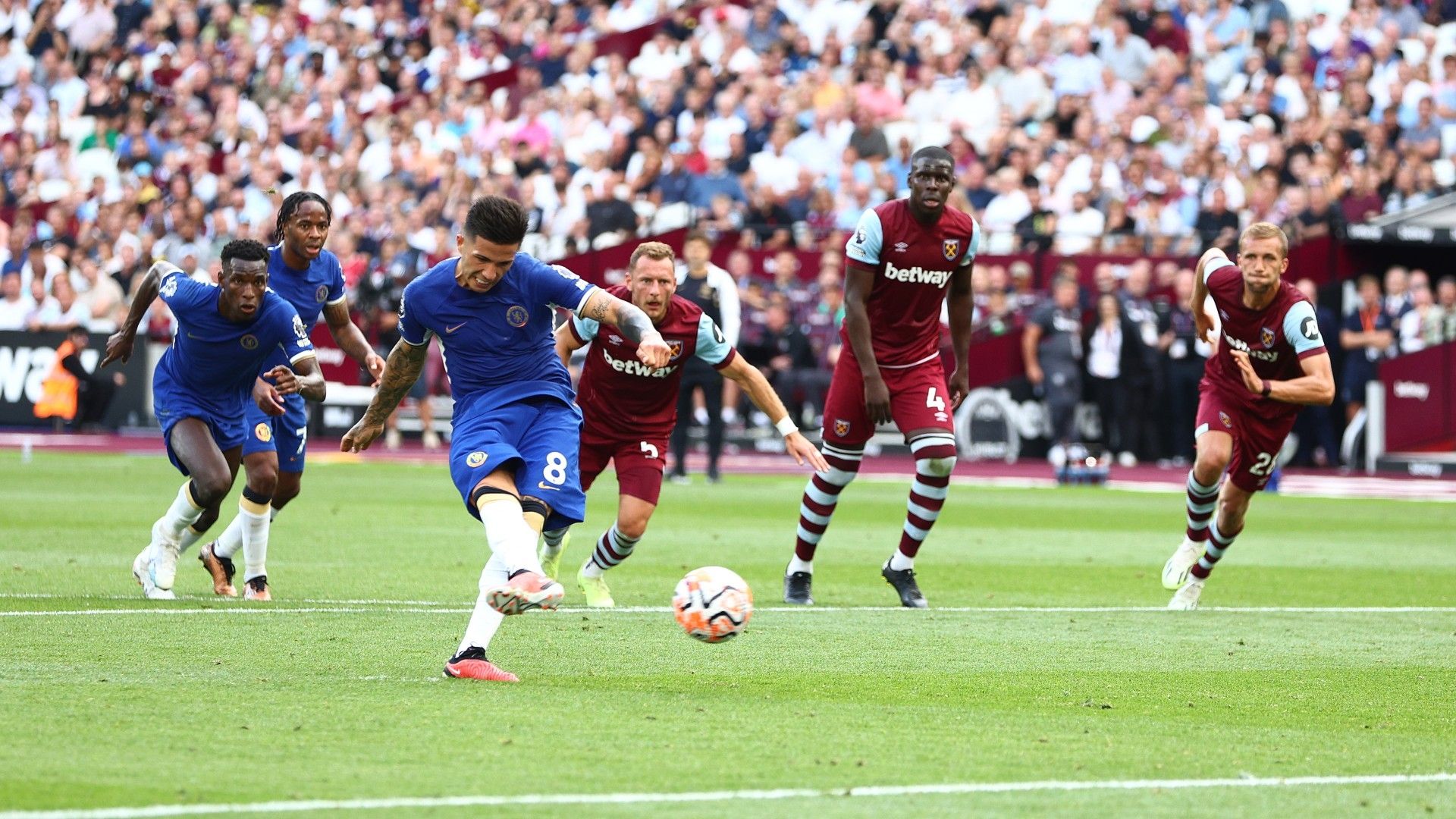 Enzo Fernandez Chelsea 2023-24