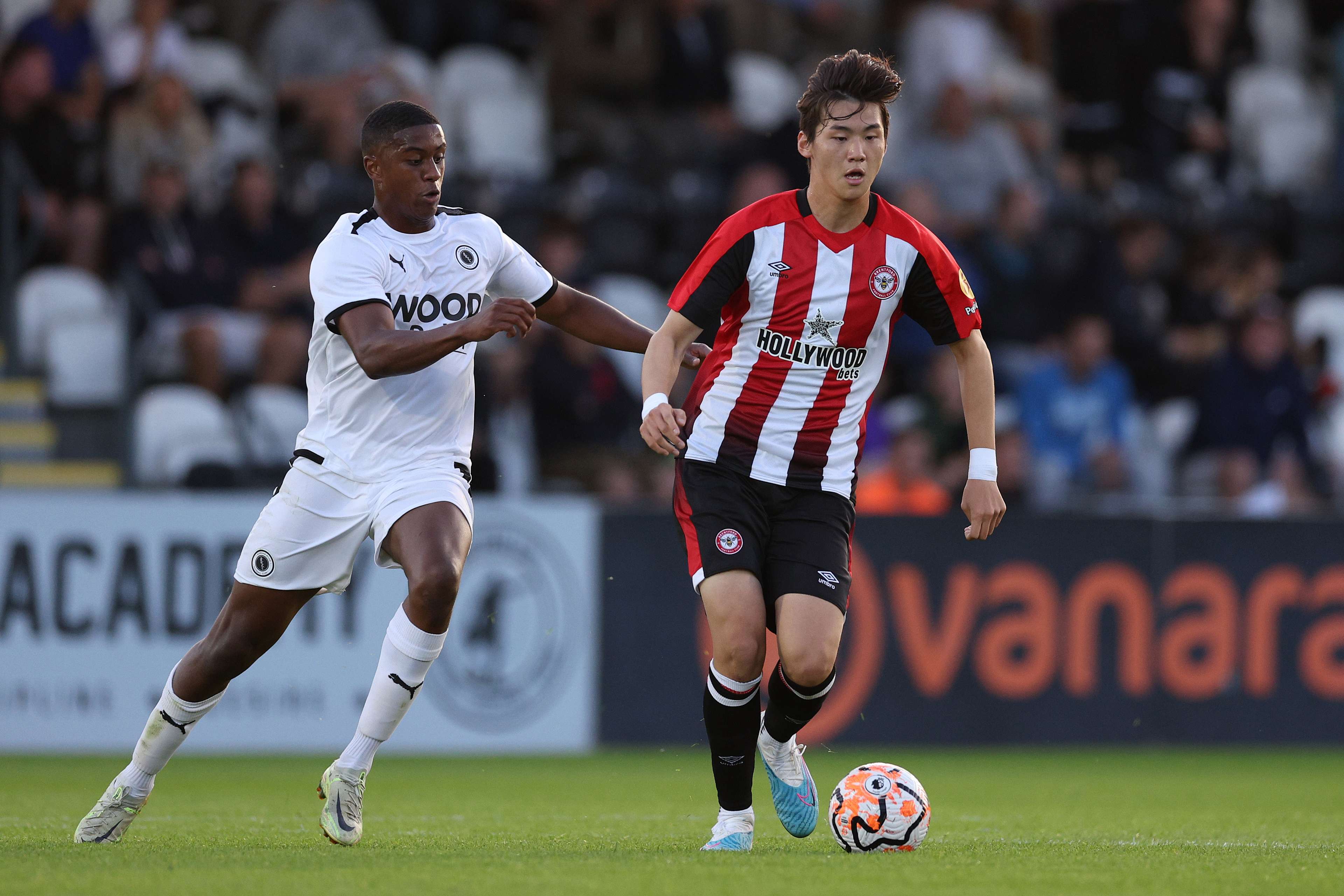 Kim Ji-soo Brentford