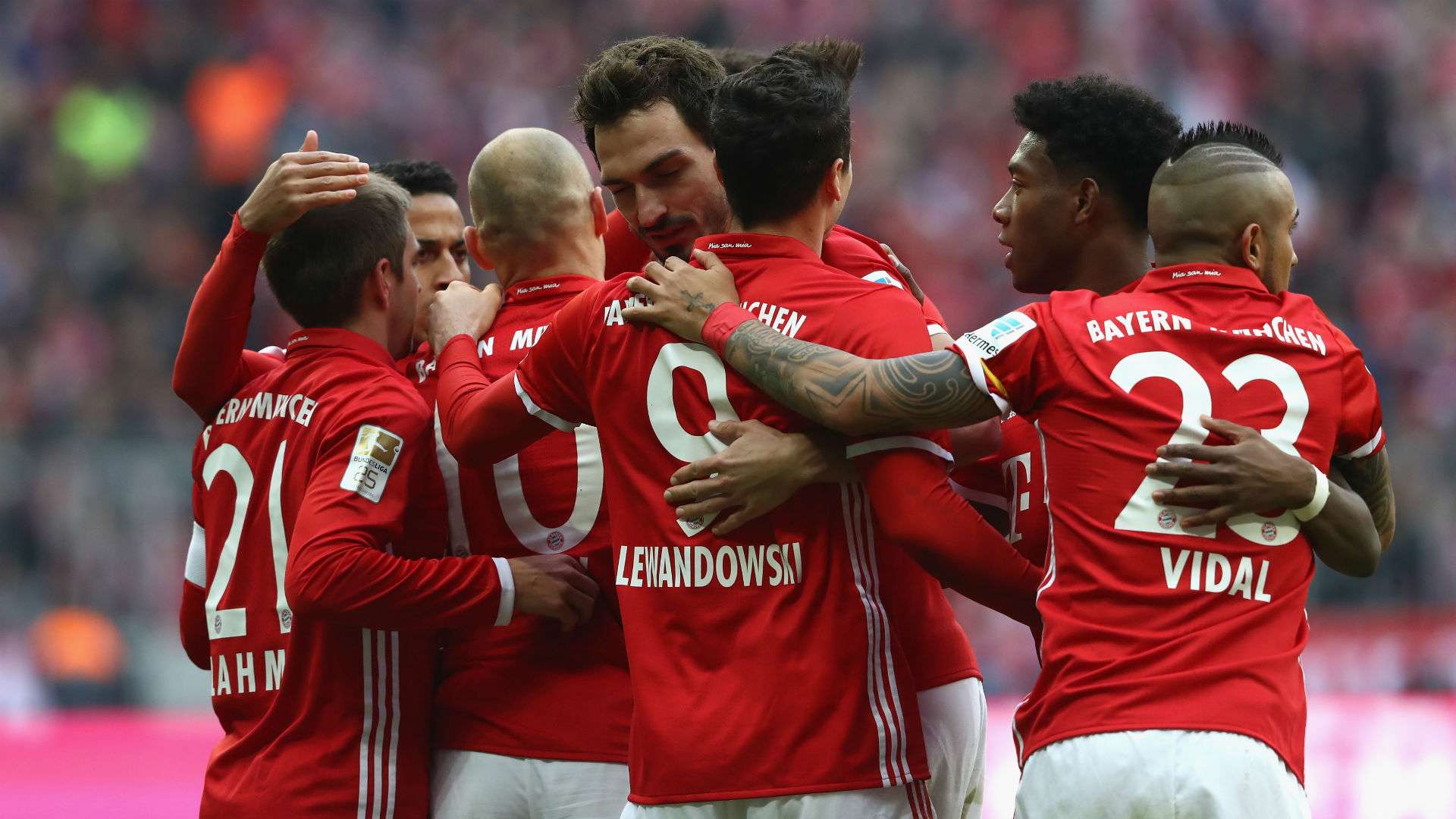 Bayern Munich celebrates Bundesliga 031117