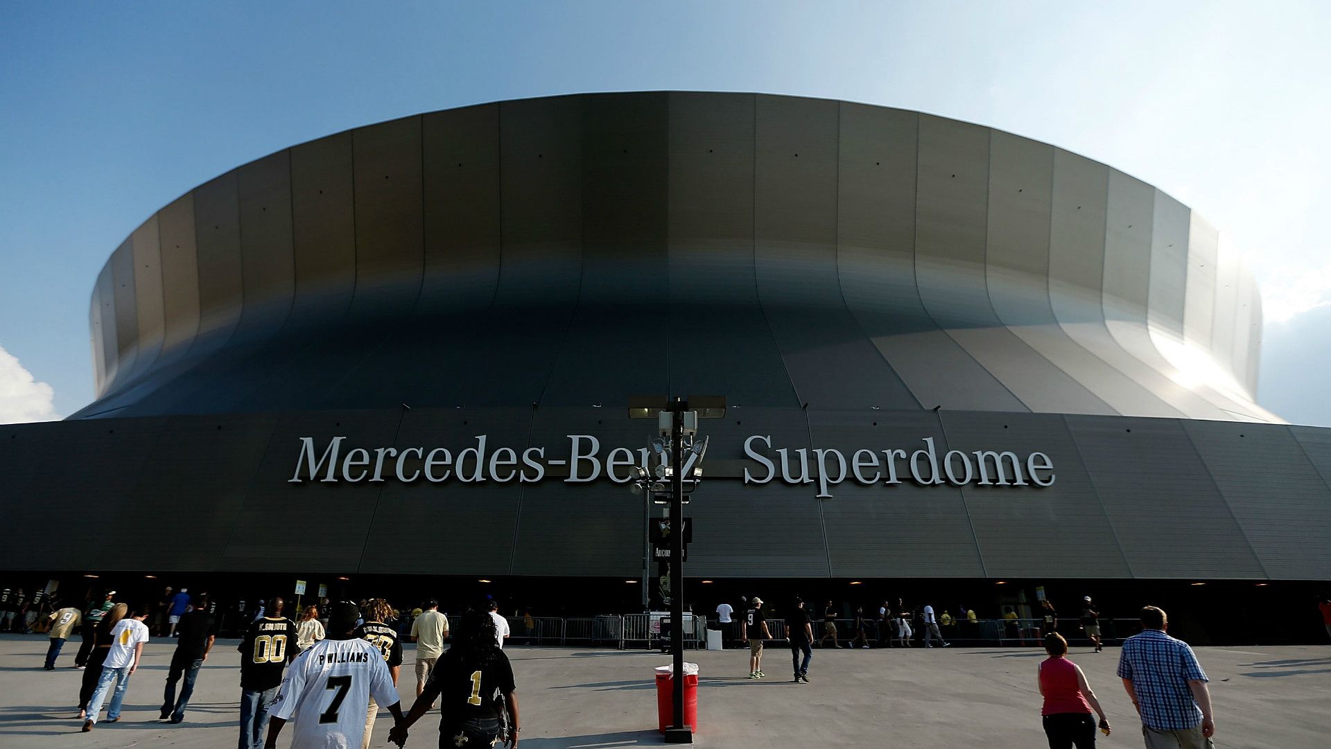 Merdes Benz Superdome