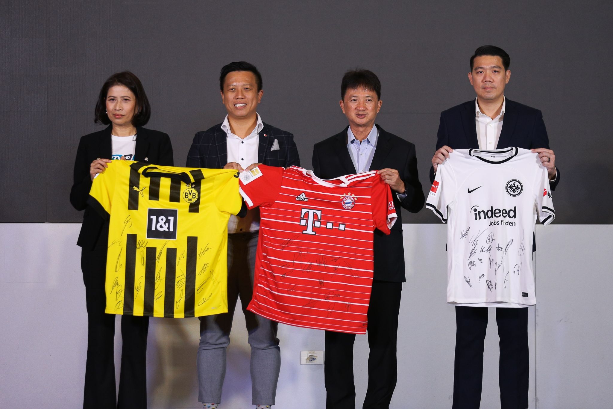 บุนเดสลีกา ดรีม - เตะ ล่า ฝัน