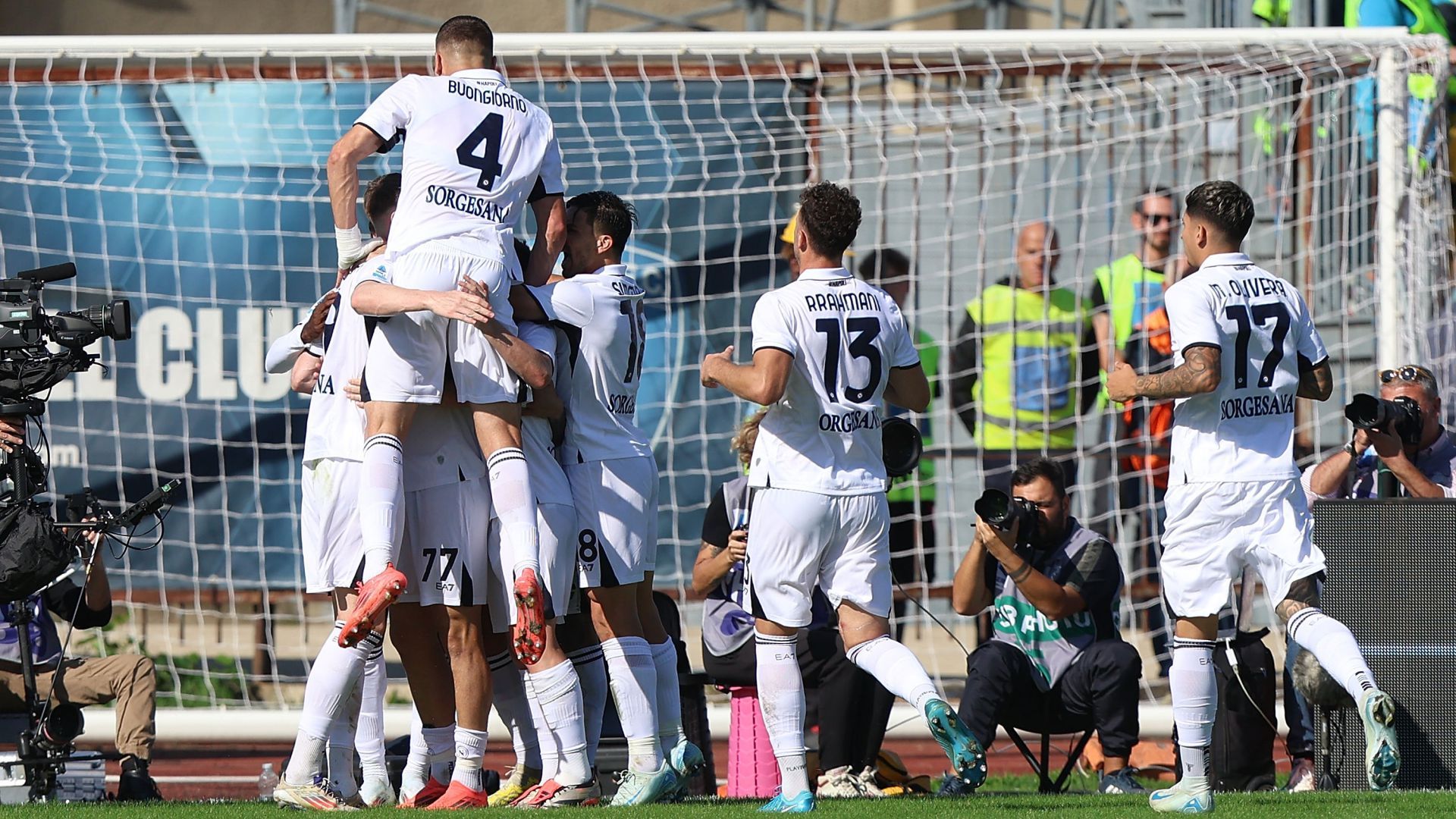 Napoli players celebrating Empoli Napoli Serie A