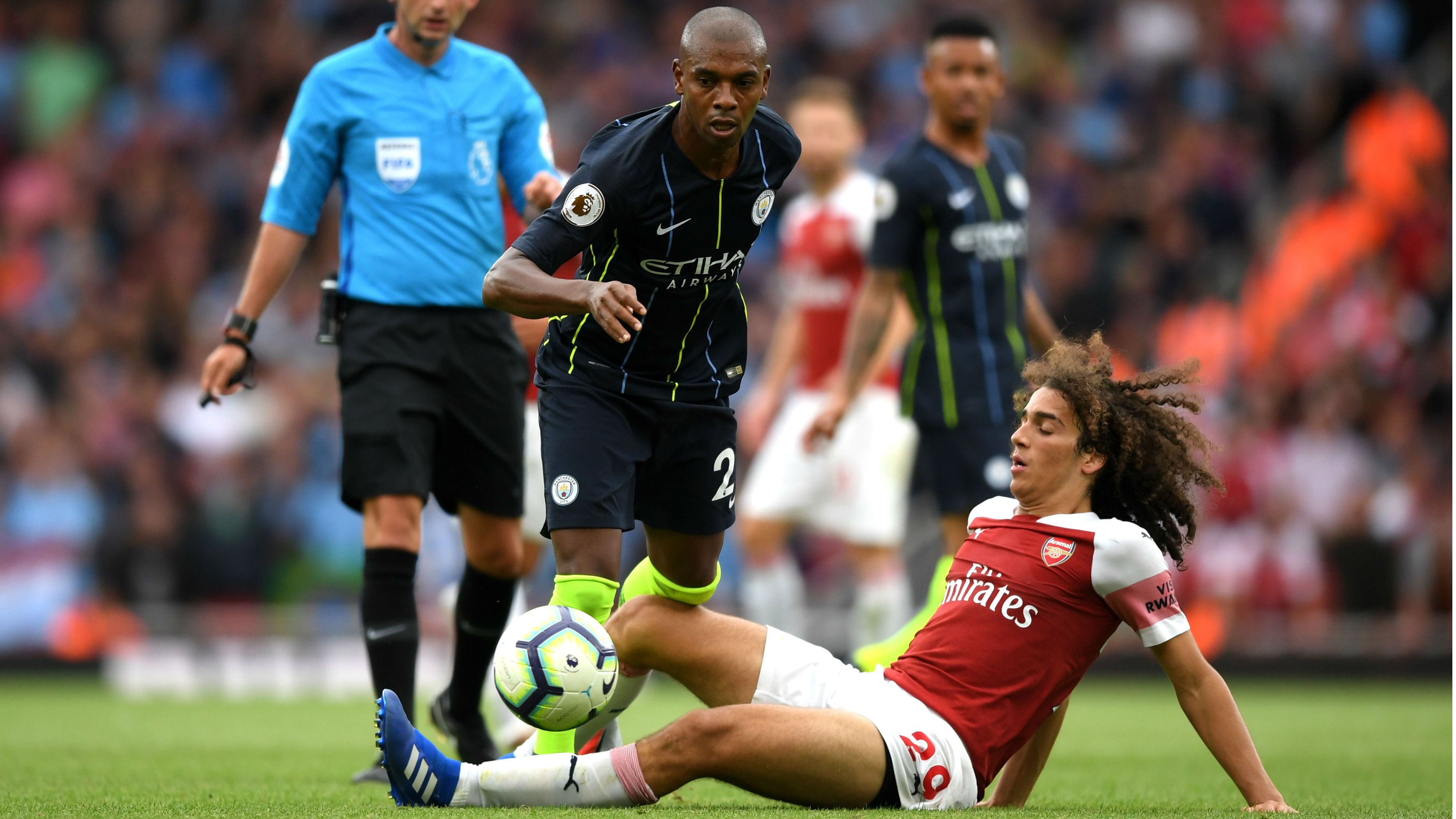 Fernandinho Manchester City Arsenal Premier League 12 08 2018