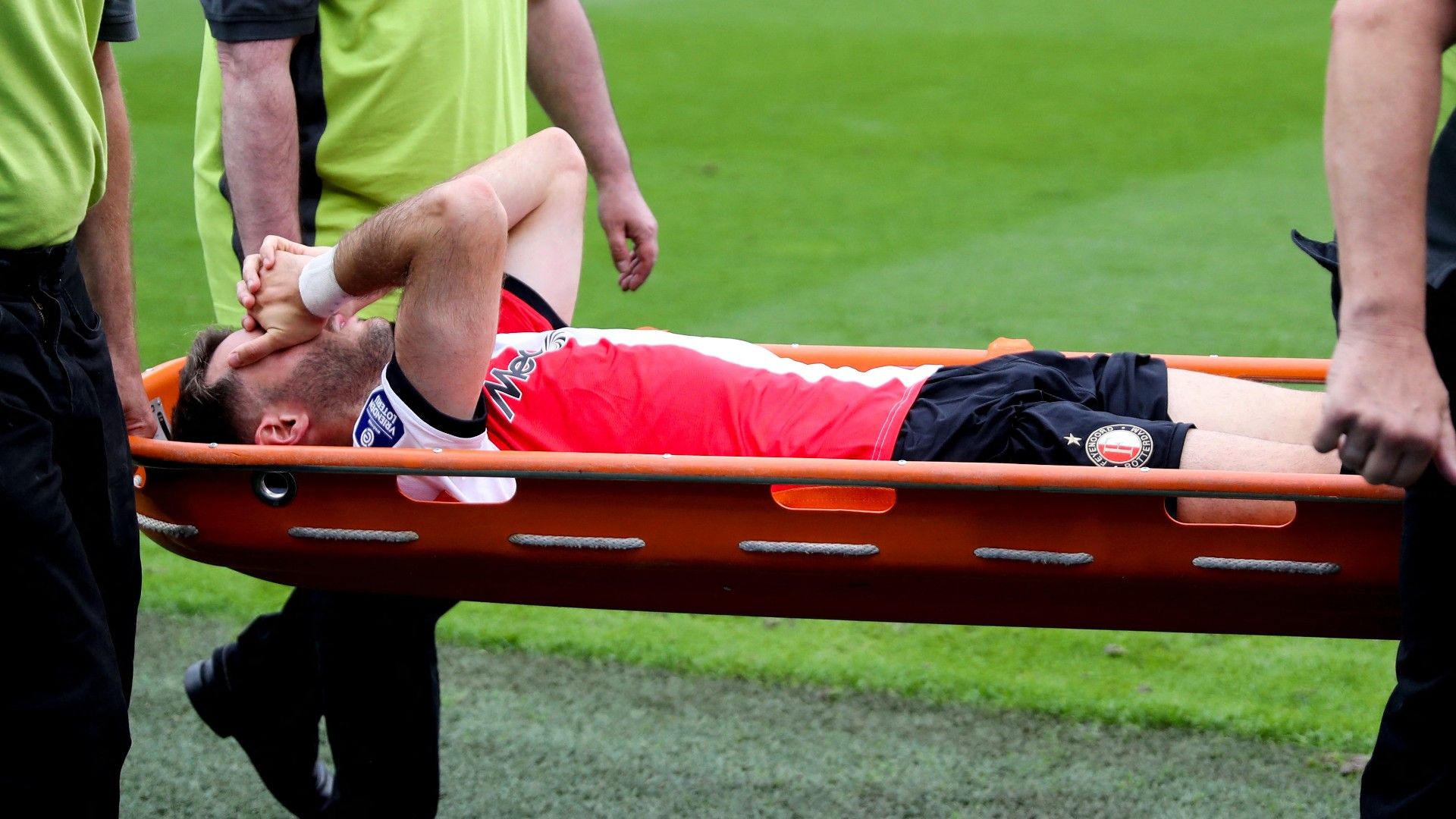 Santiago Giménez lesión Feyenoord