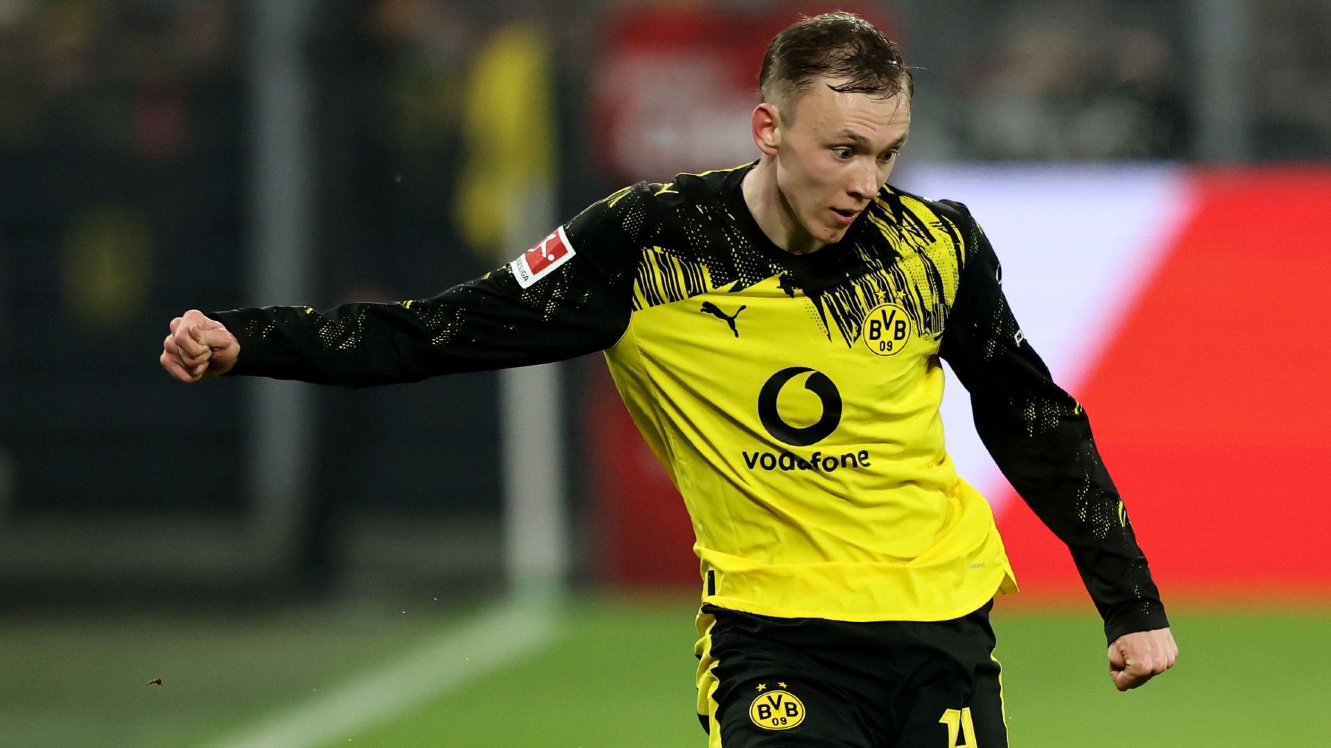 Maximilian Beier of Borussia Dortmund runs with the ball