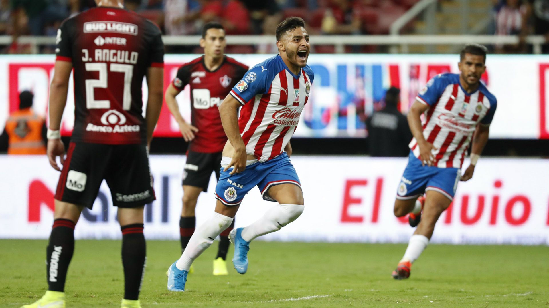 Alexis Vega Chivas 170919