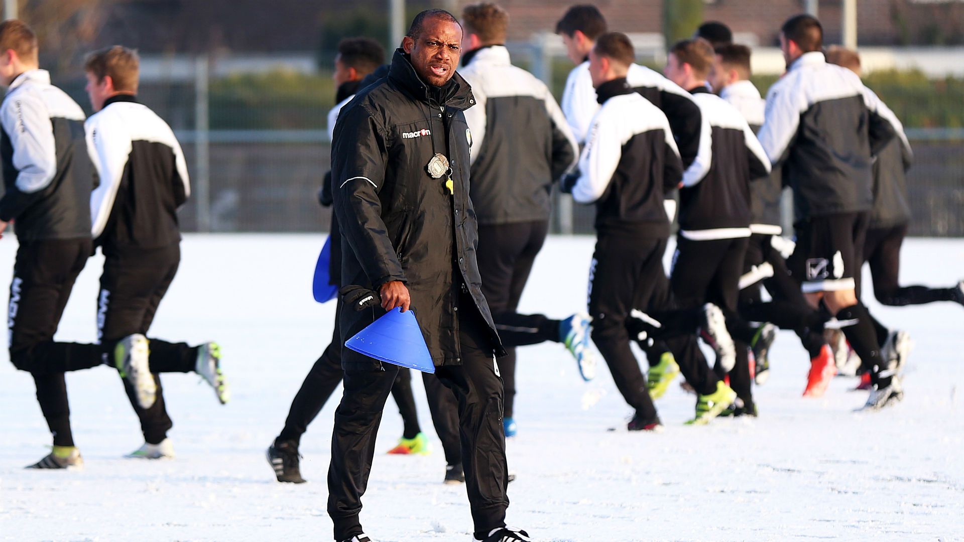 Sunday Oliseh