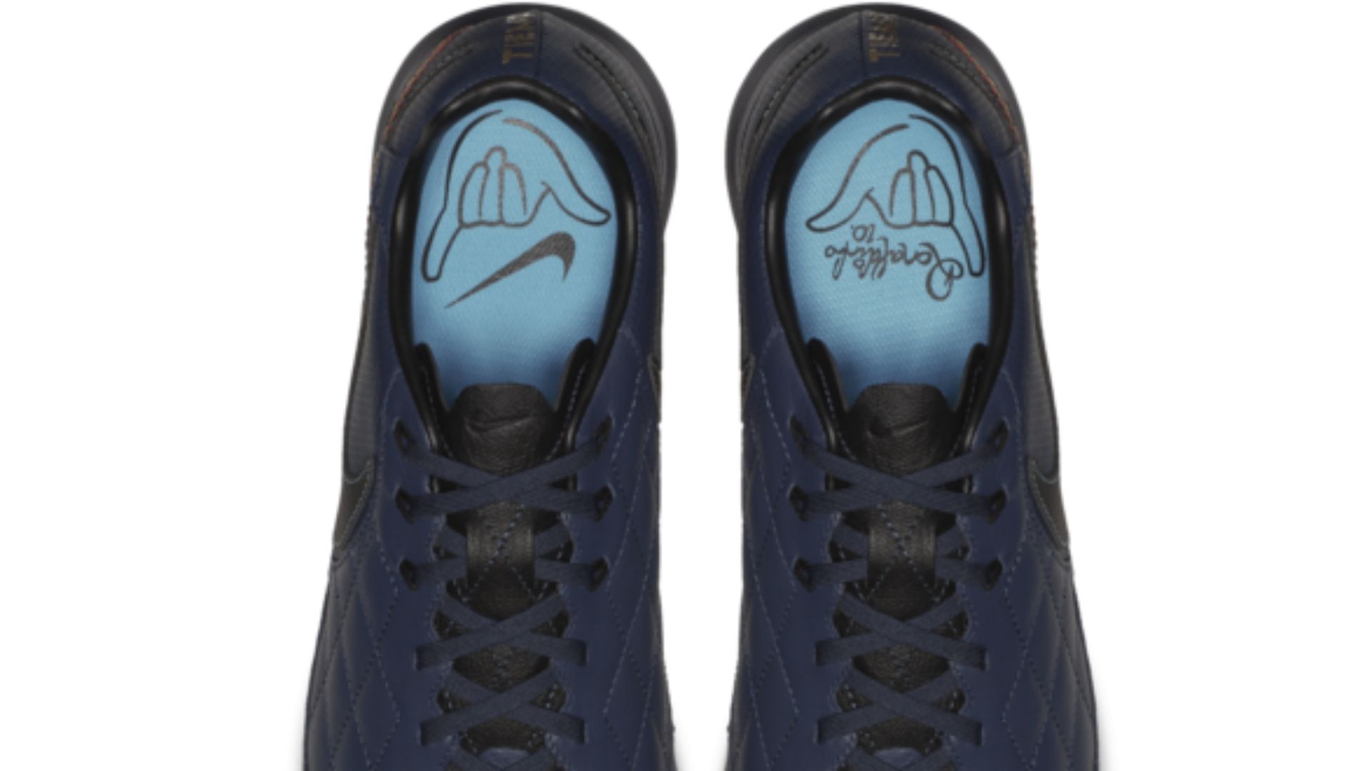 Ronaldinho / Chuteira Nike 10R City Collection / 26 01 18