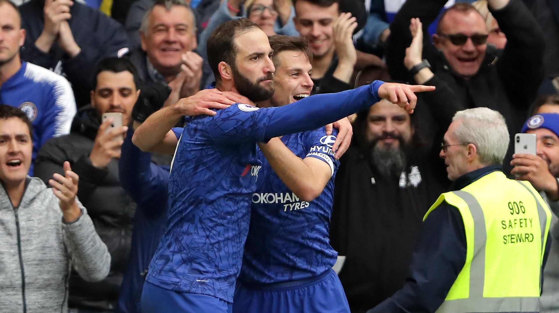 Gonzalo Higuain Chelsea vs Watford Premier League 2018-19