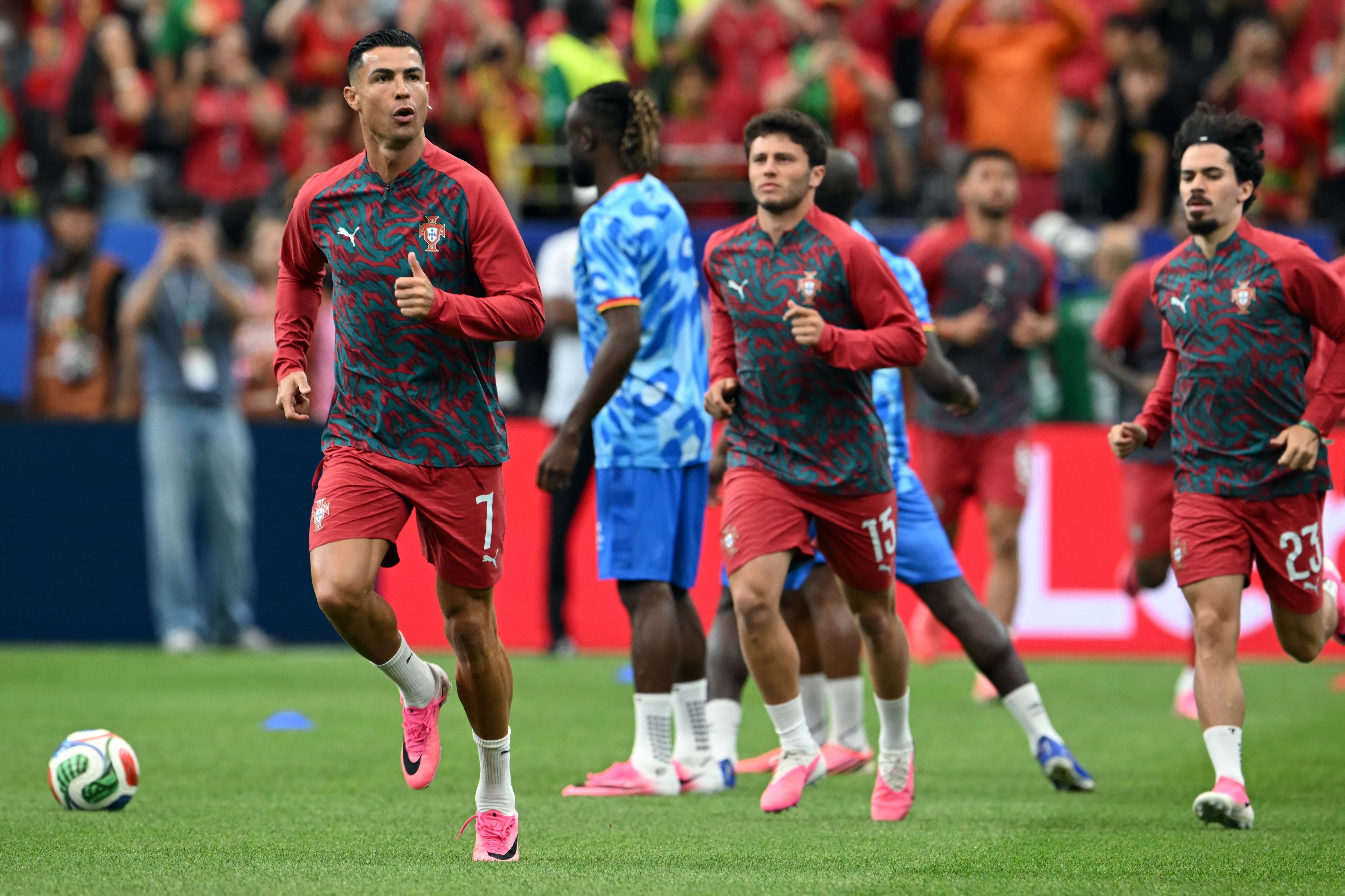 Cristiano Ronaldo Joao Neves Portugal Congo dr