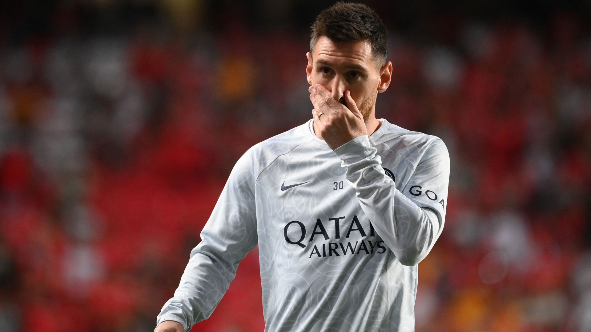 Lionel Messi warm-up PSG