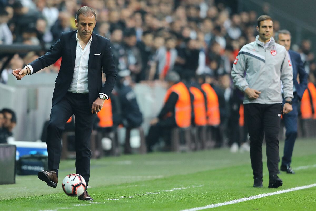 Abdullah Avci Basaksehir Coach