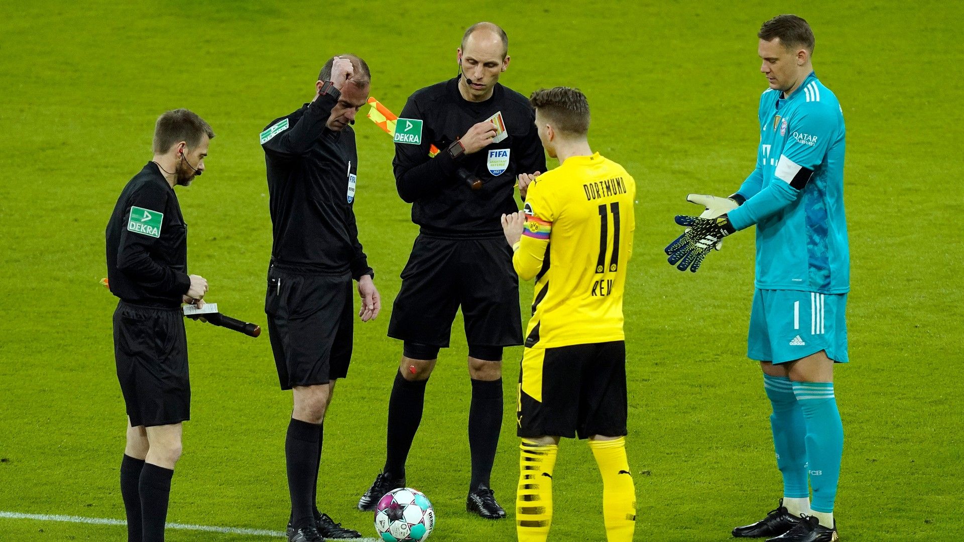 Reus-Schiedsrichter-Bayern