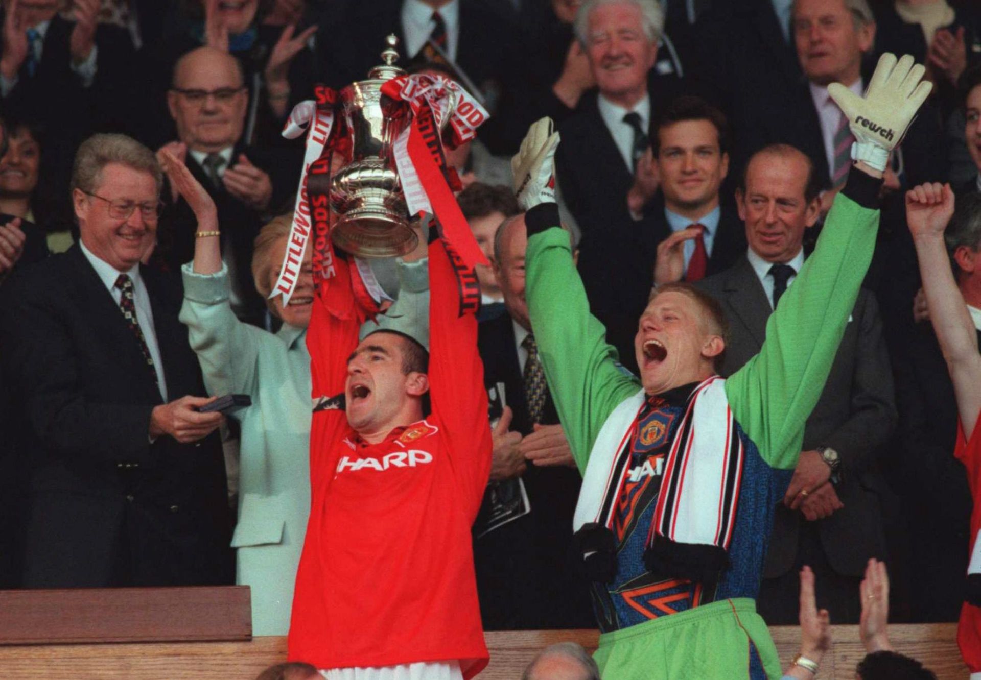 HP Eric Cantona Peter Schmeichel