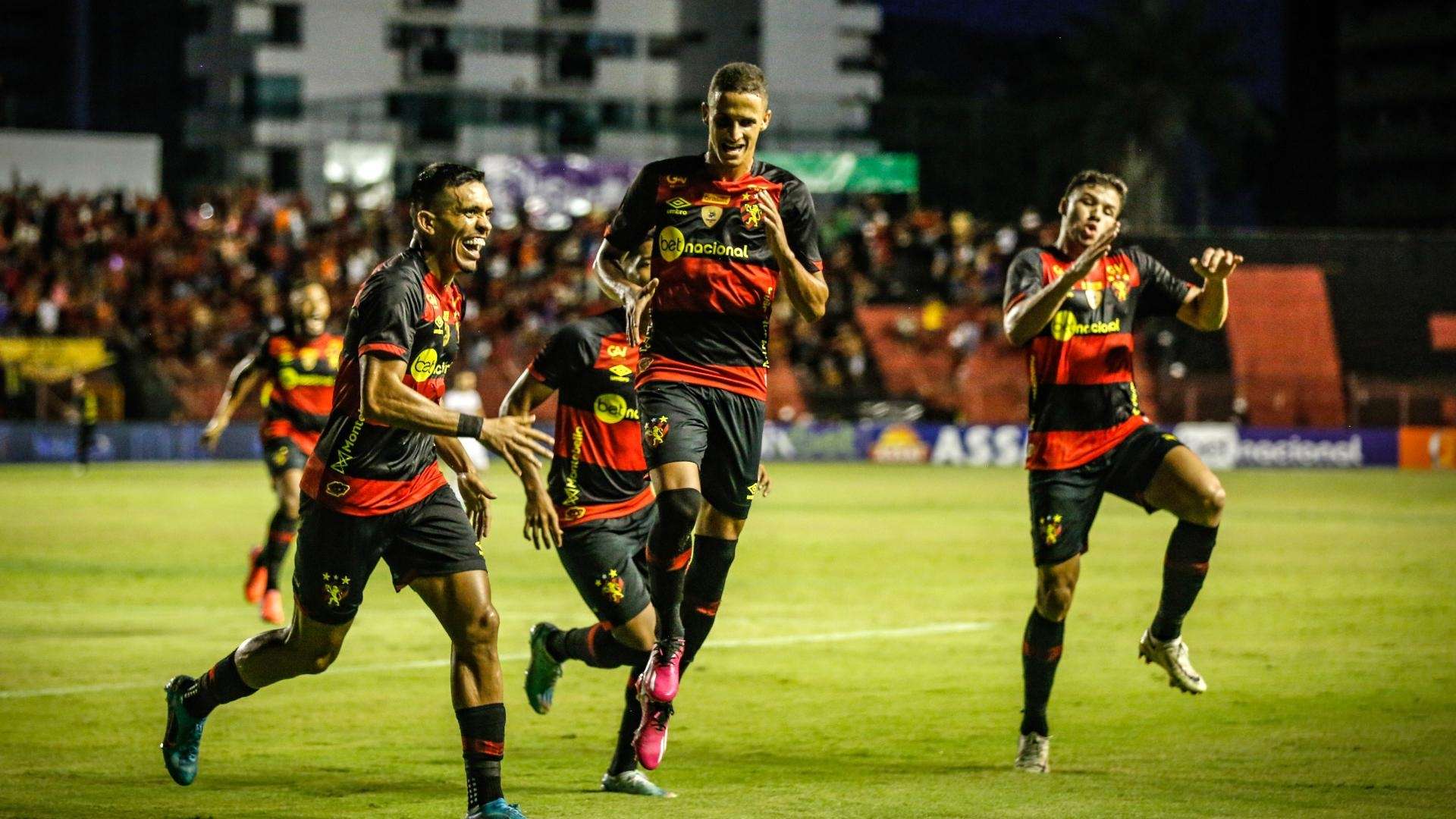 Luciano Juba comemora gol do Sport Recife pelo Campeonato Pernambucano 2023