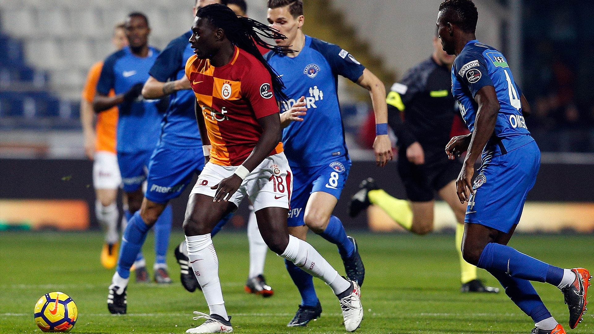 Bafetimbi Gomis Galatasaray Kasimpasa 02182018