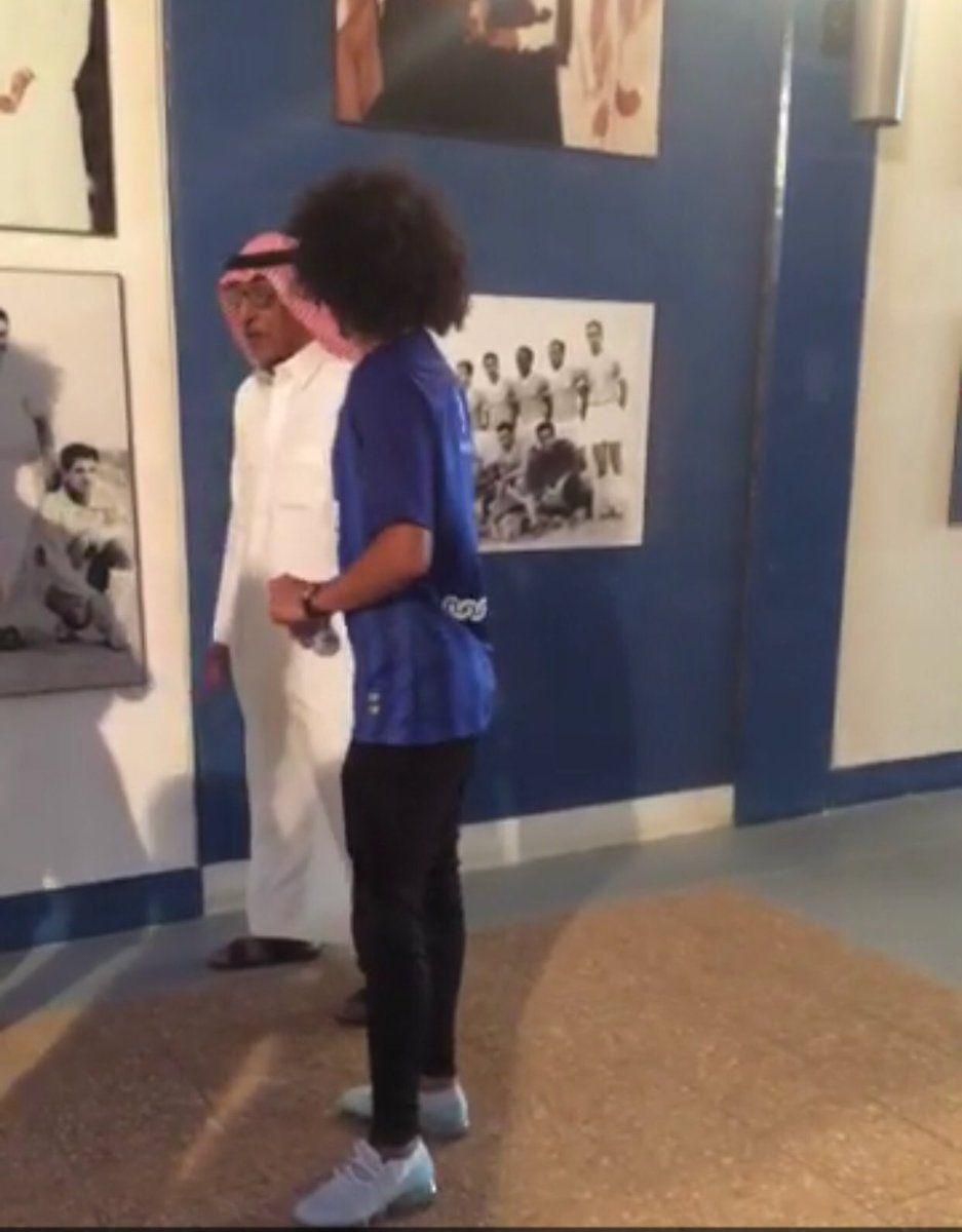 عموري في الهلال