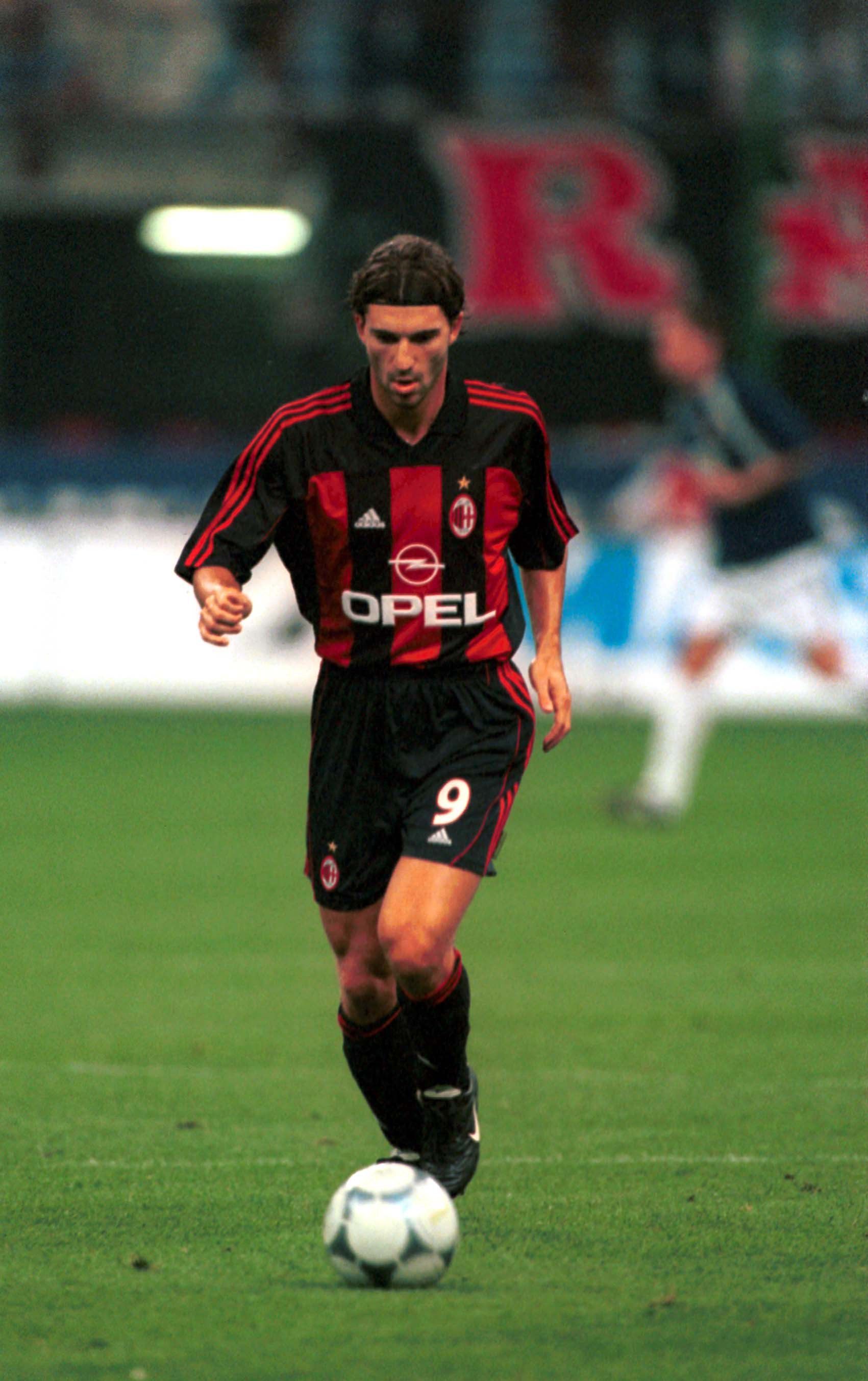 Gianni Comandini of AC Milan -182001