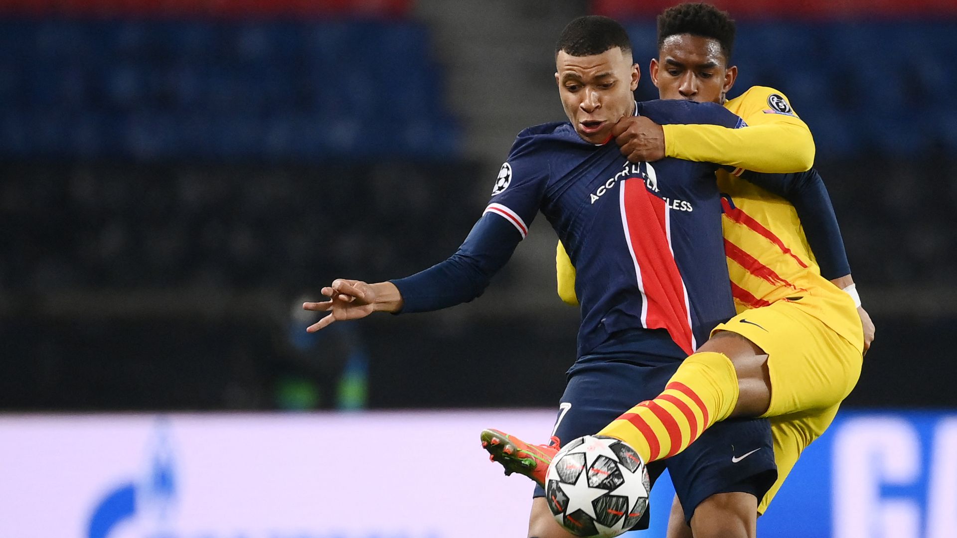 Kylian Mbappe PSG Barcelona