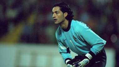 Vitor Baia ex Barcelona player