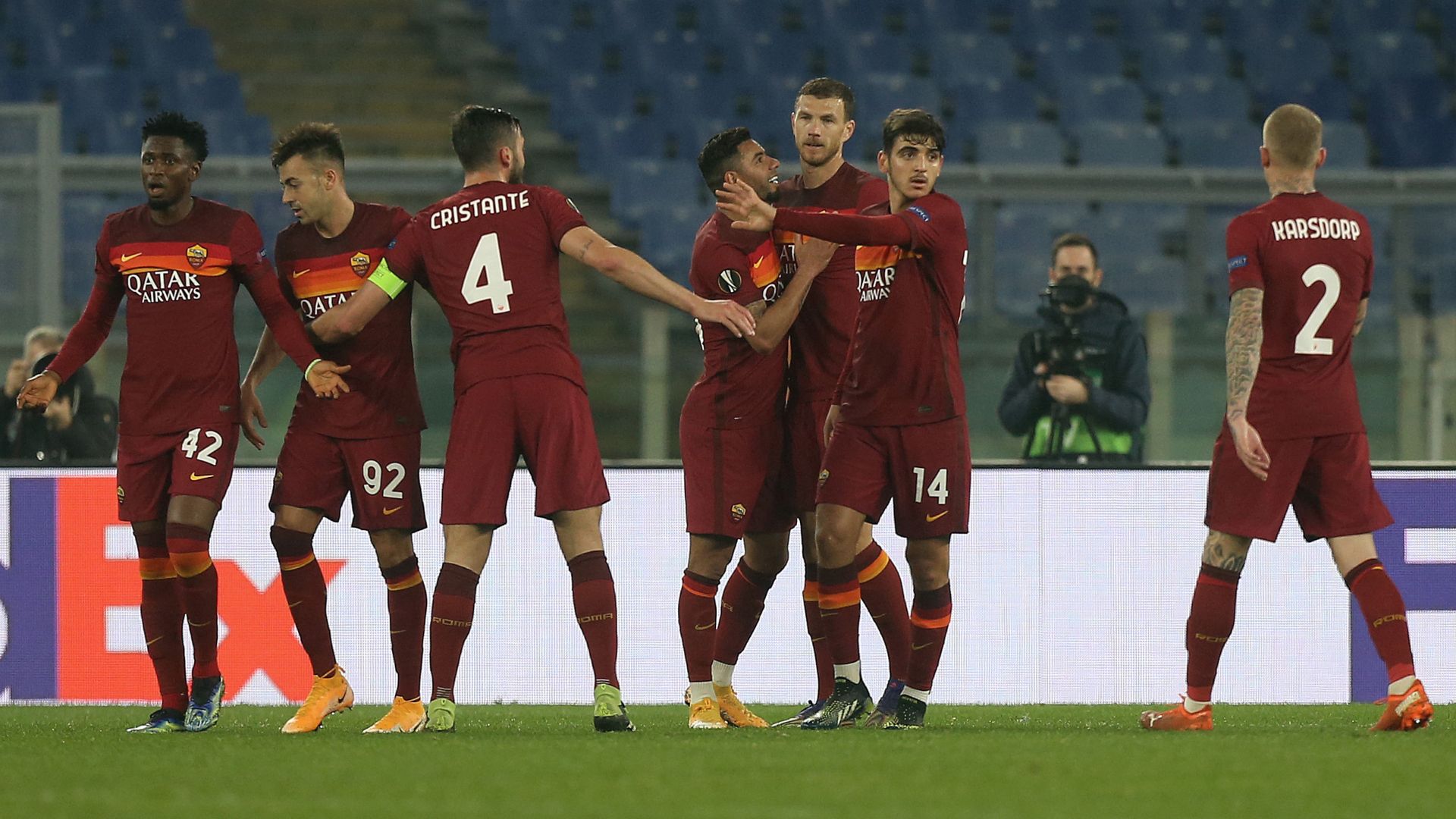 Roma celebrating - Europa League 2020/21