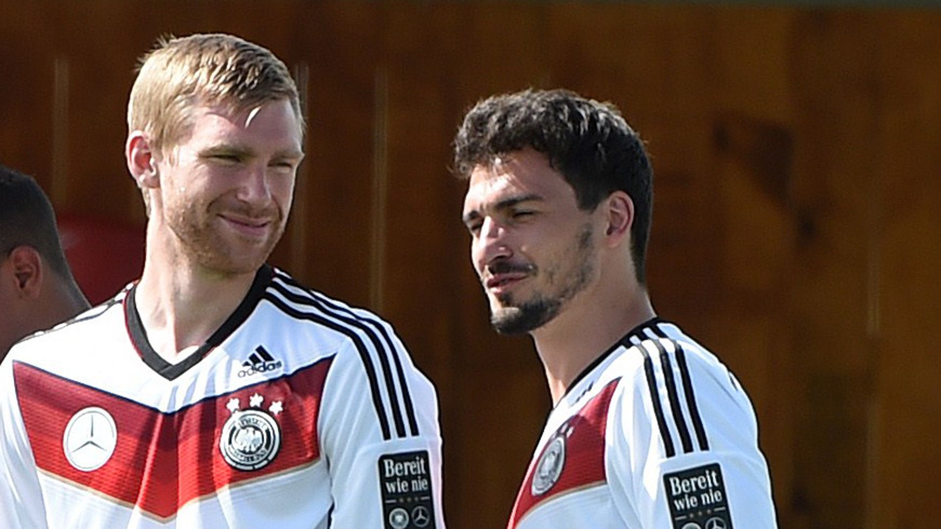 Hummels Mertesacker 12072014