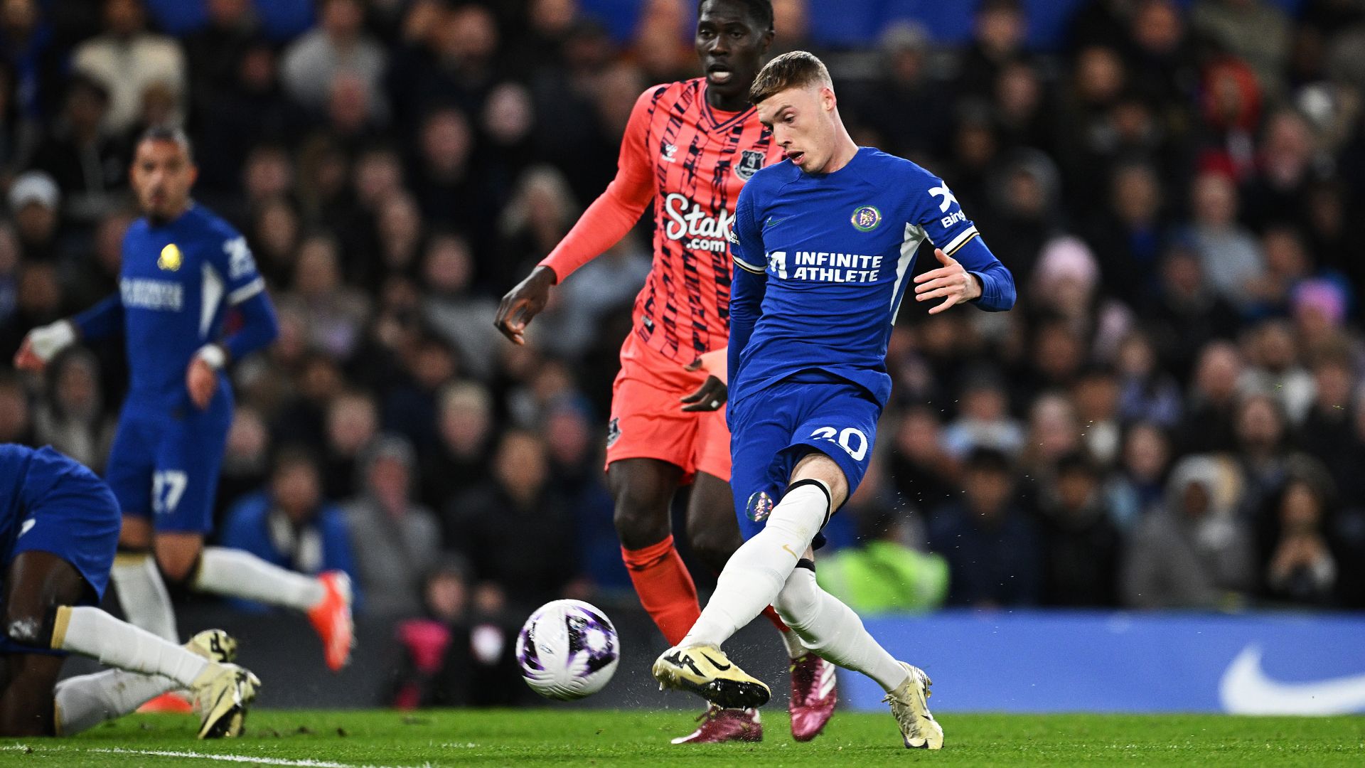 Cole Palmer of Chelsea scores