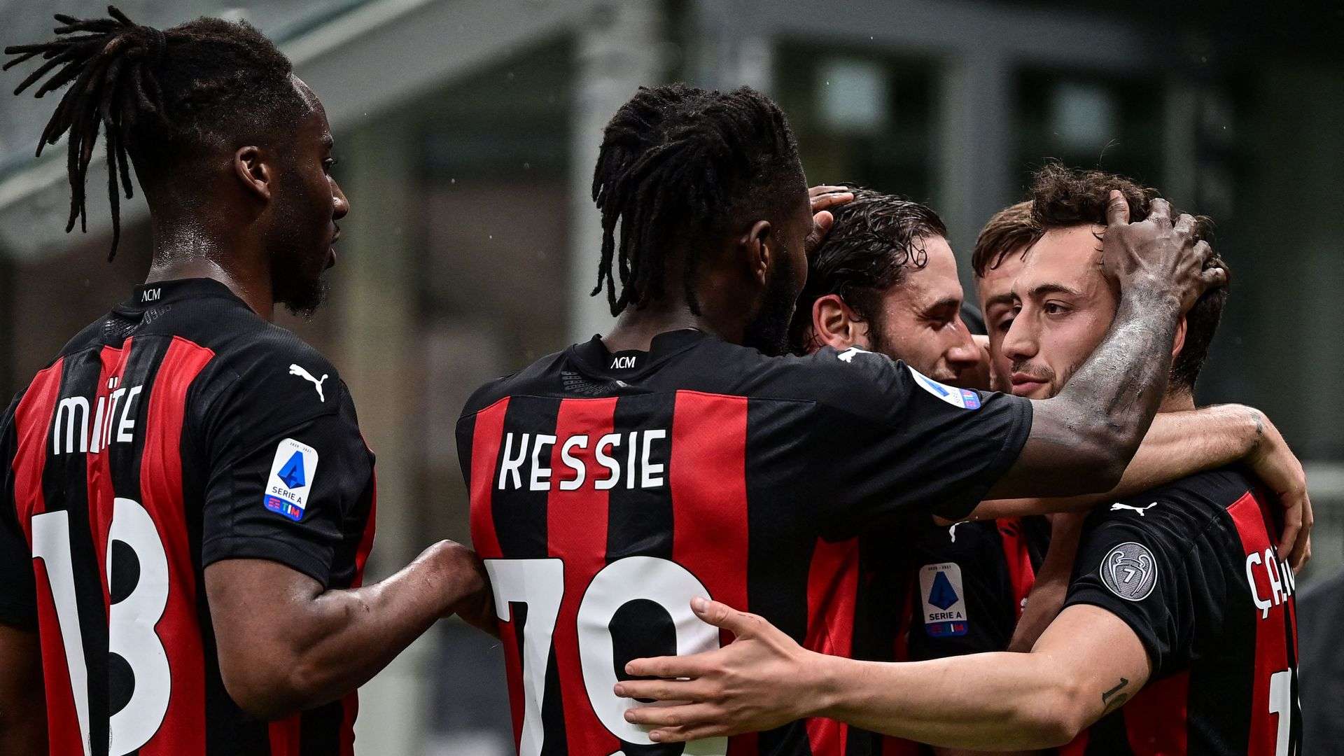 Hakan Calhanoglu. AC Milan vs Sassuolo 04.21.2021