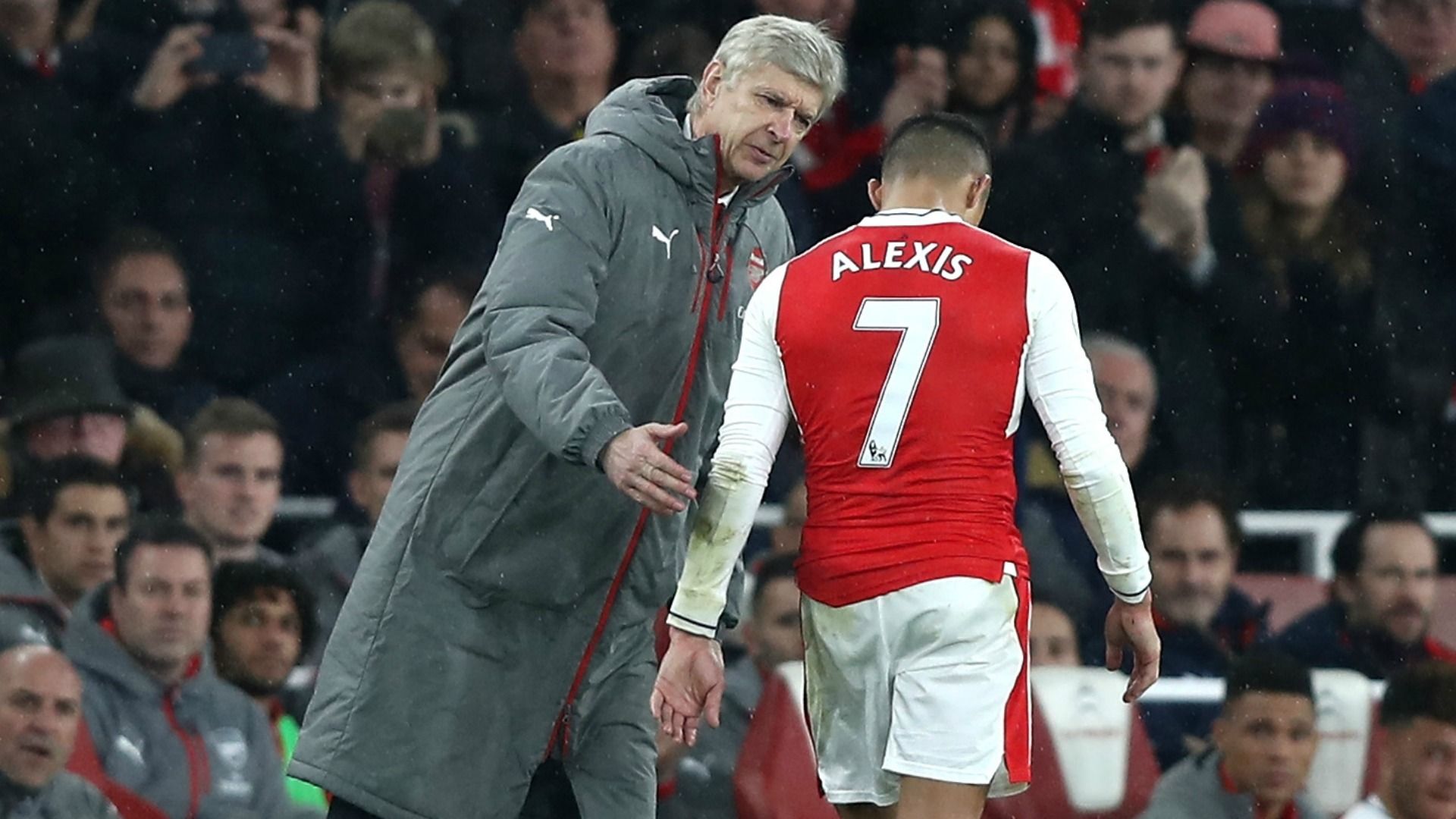 Alexis Sánchez y Arsene Wenger