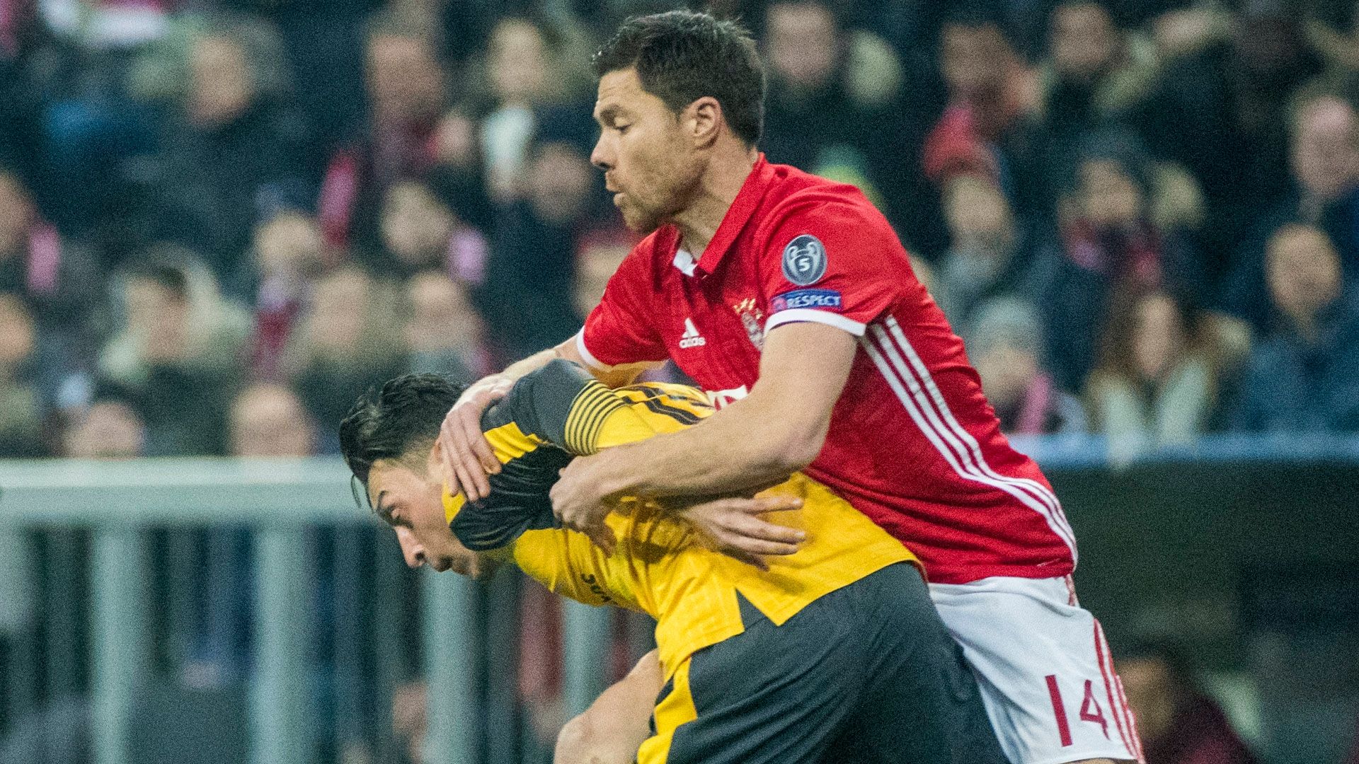 Mesut Ozil Arsenal Xabi Alonso Bayern Munich Champions League