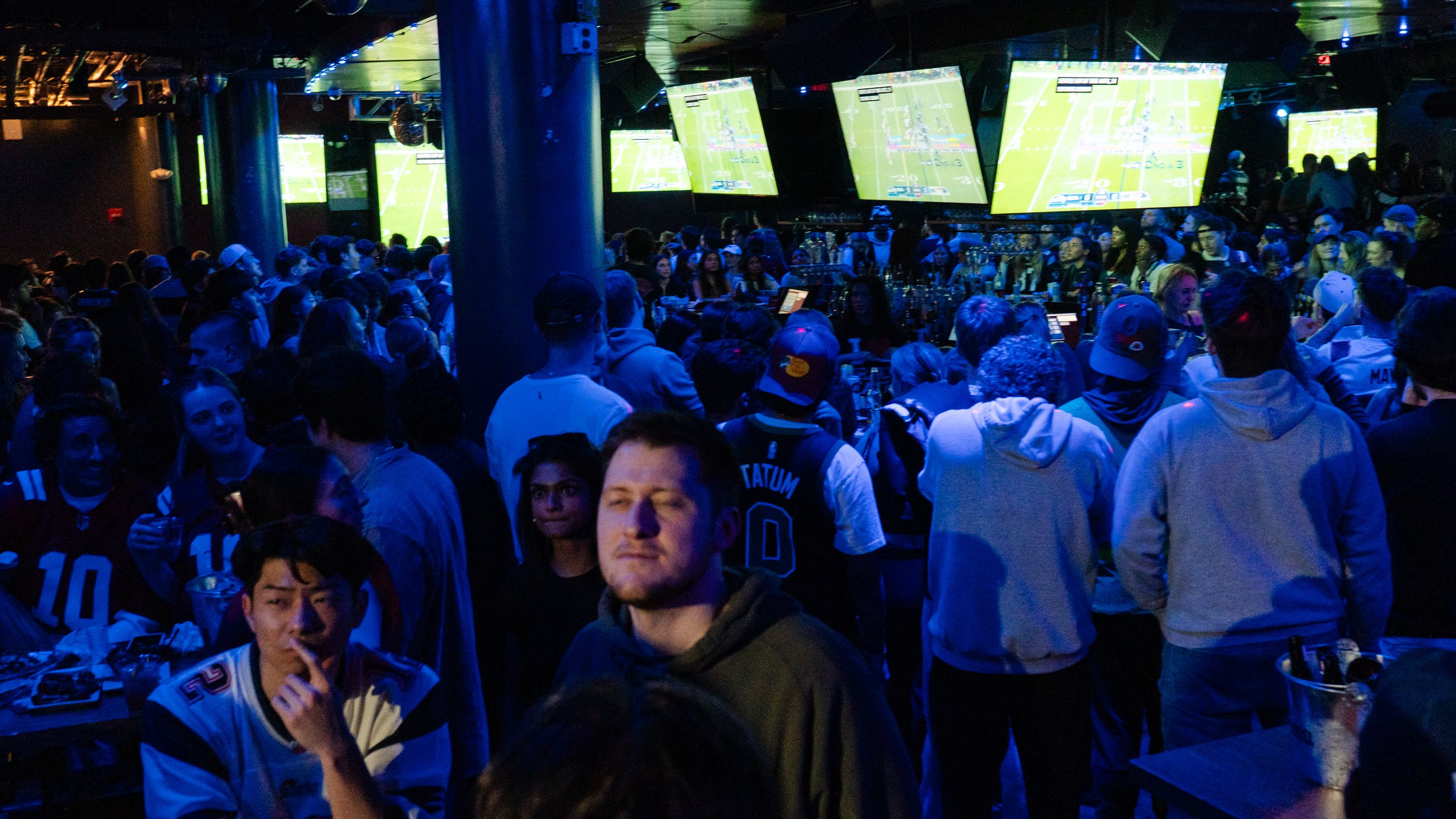 sports bar