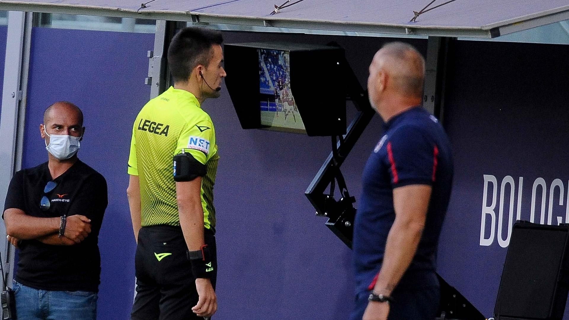 VAR referee generic