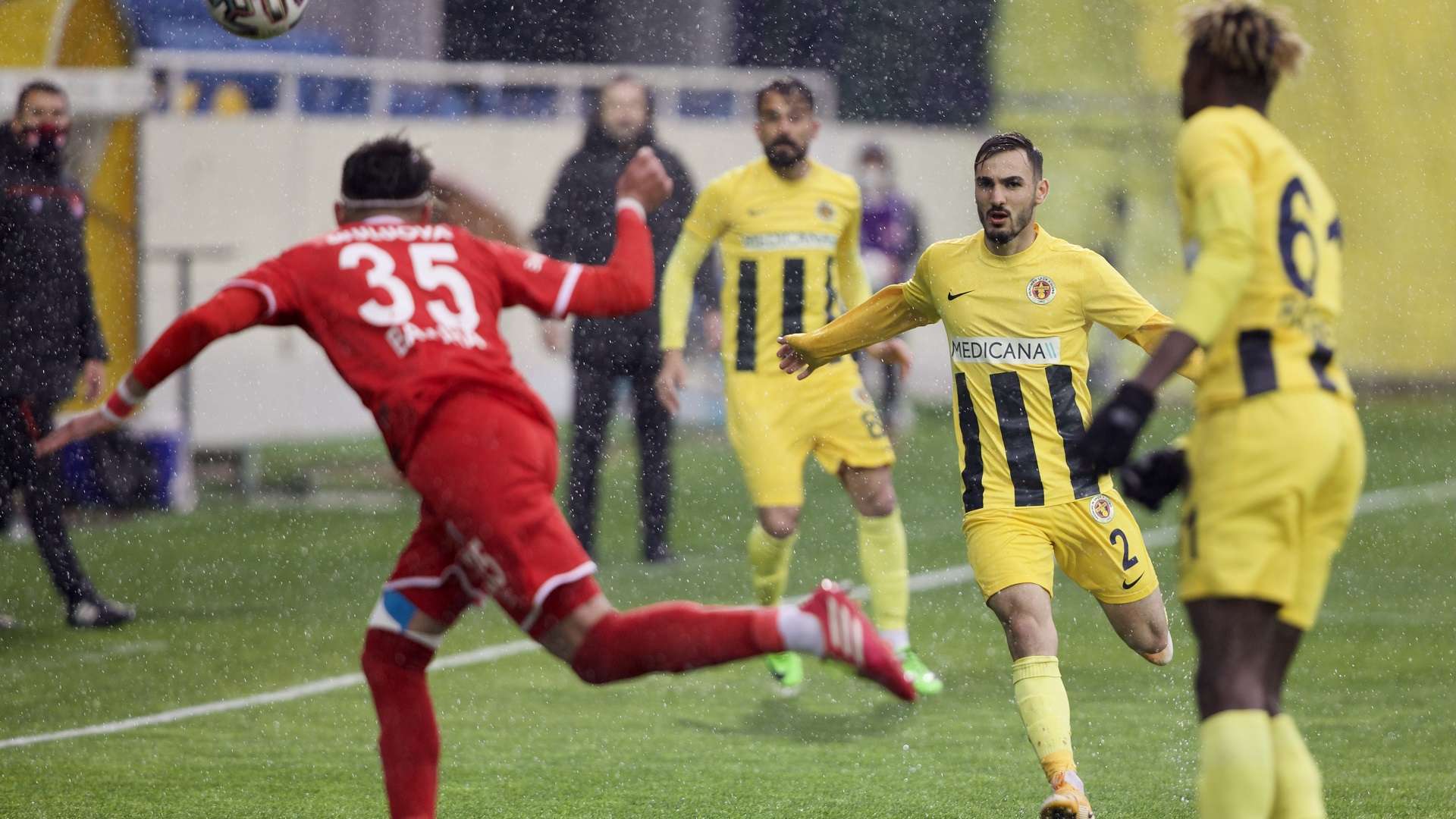 Menemenspor Balıkesirspor 0214202