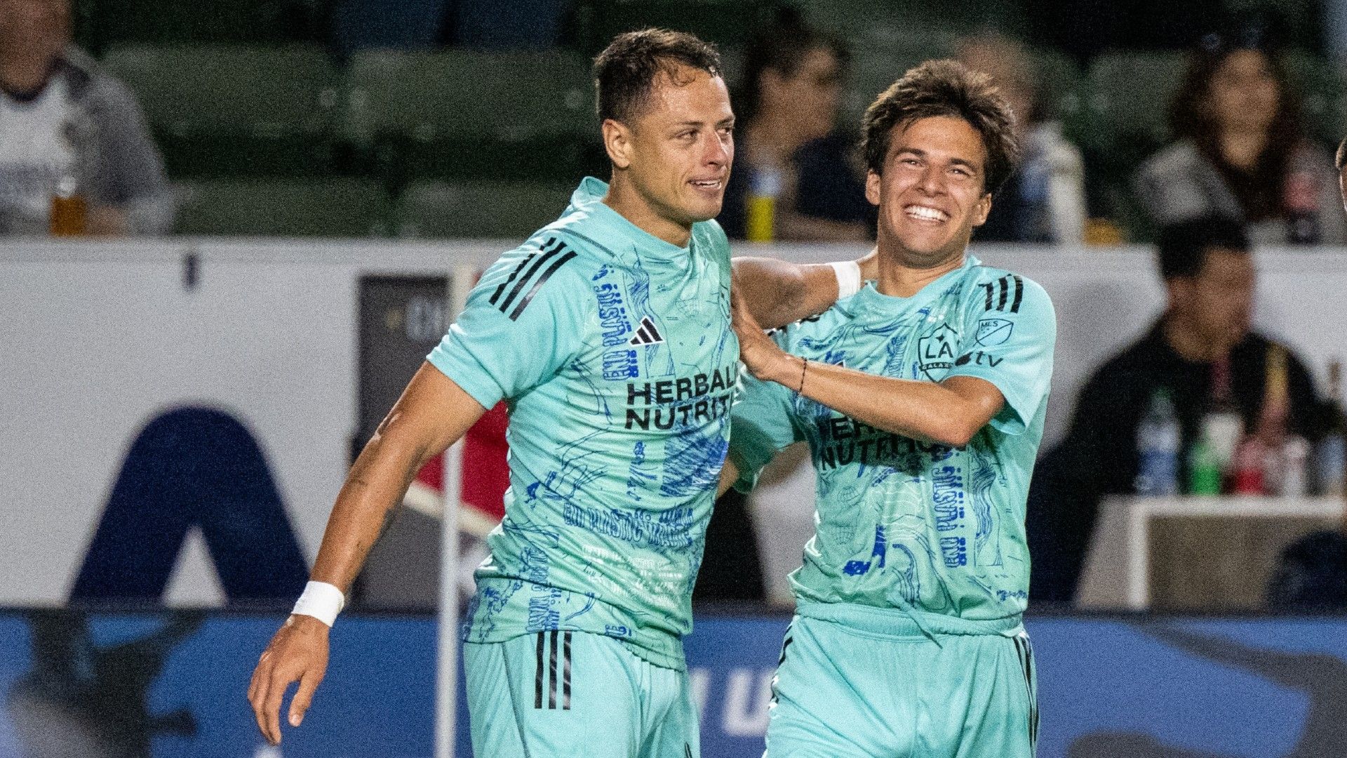 Chicharito Puig LA Galaxy