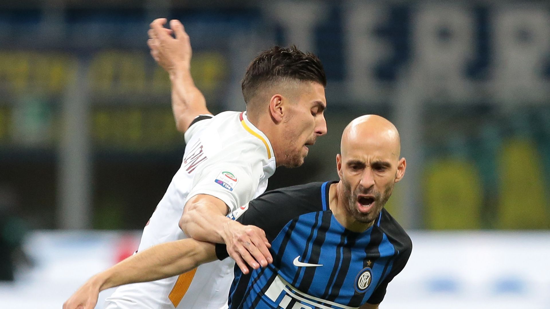 Borja Valero Lorenzo Pellegrini Inter Roma
